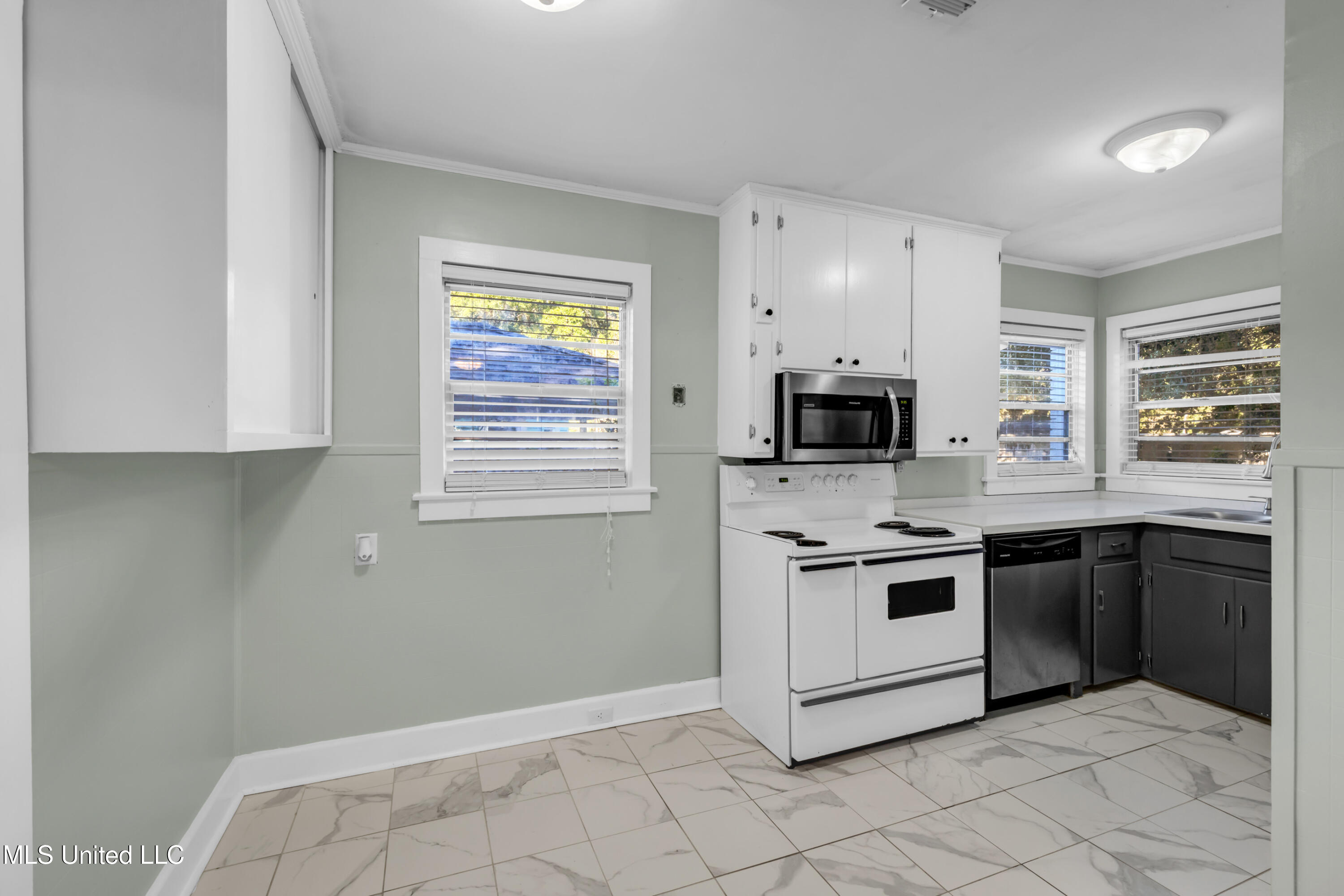 921 Wanda Place Property Photo 11