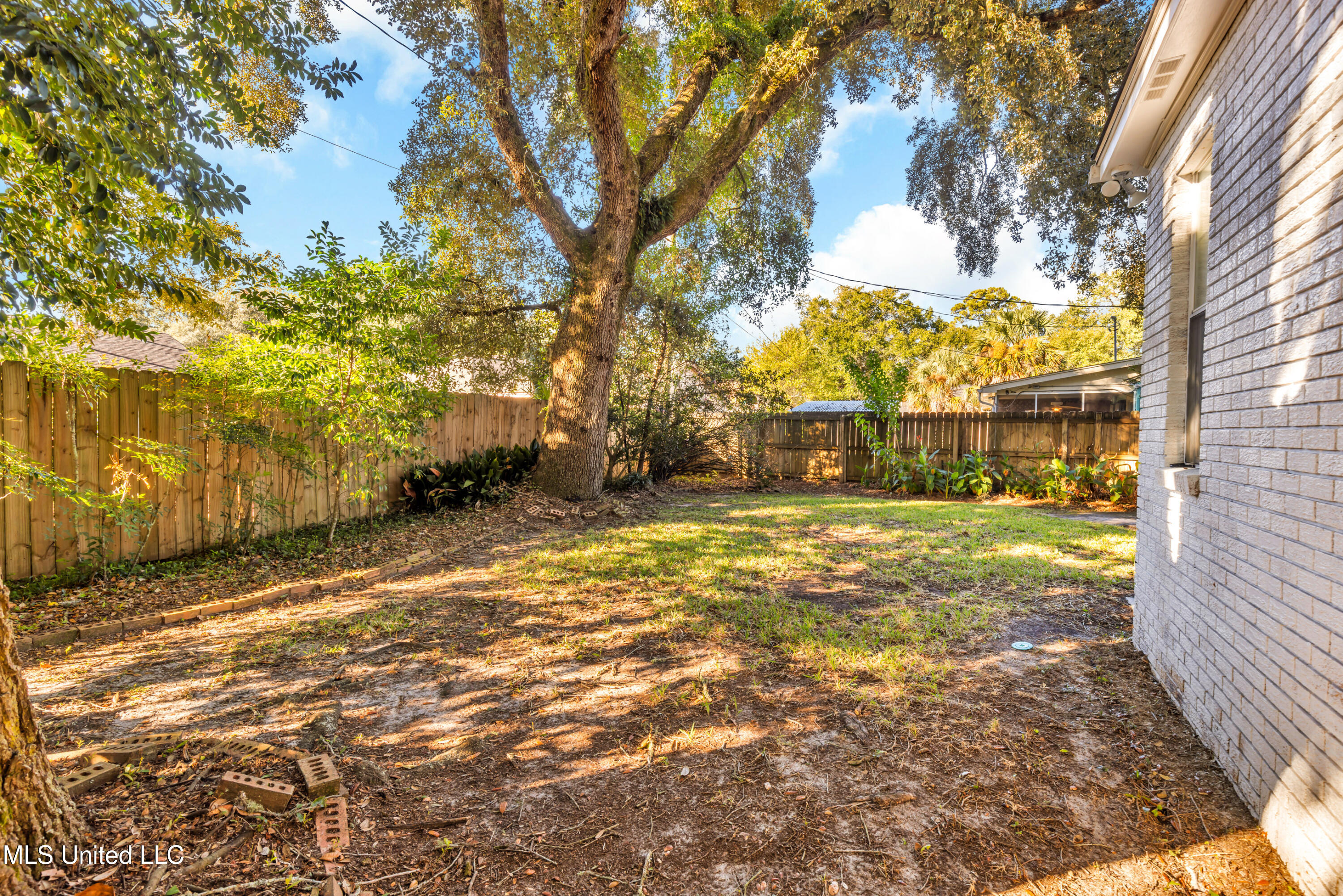 921 Wanda Place Property Photo 28