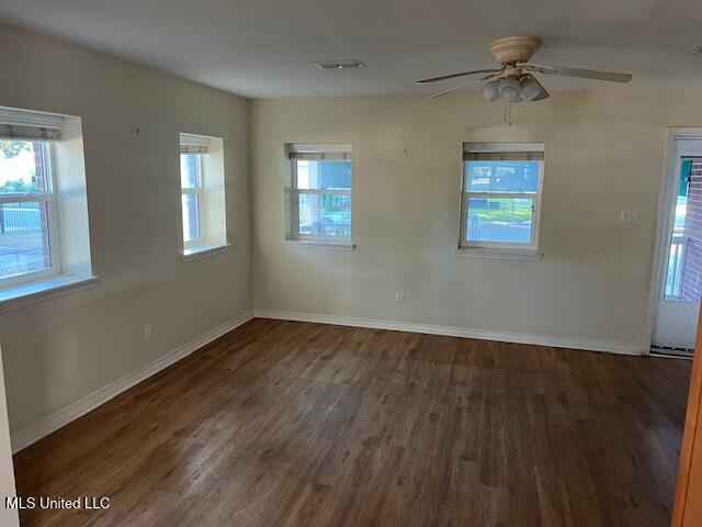 120 Keller Avenue Property Photo 6
