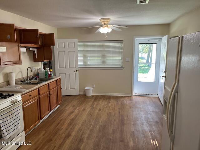 120 Keller Avenue Property Photo 7