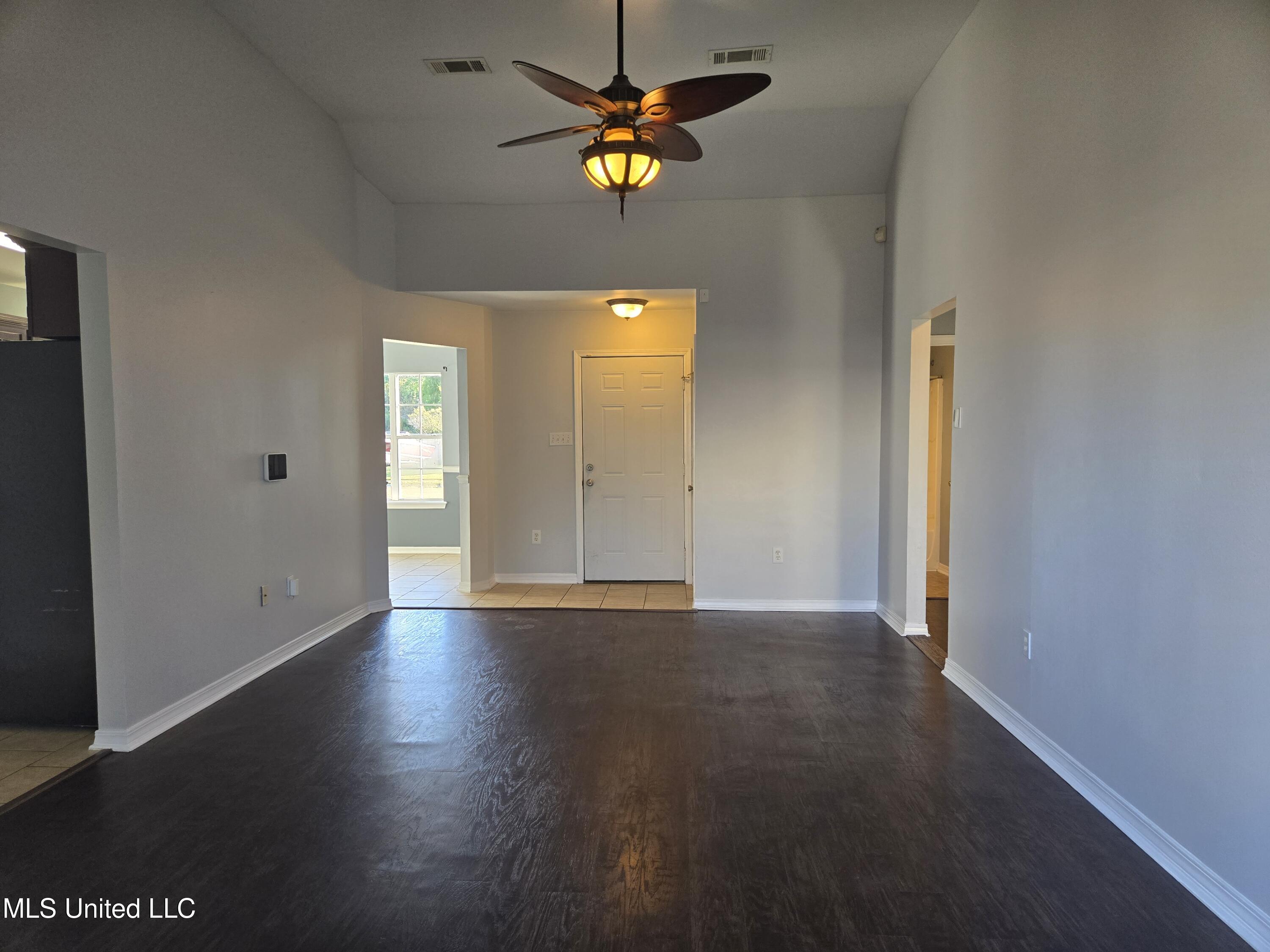 14226 Sweetgum Court Property Photo 3