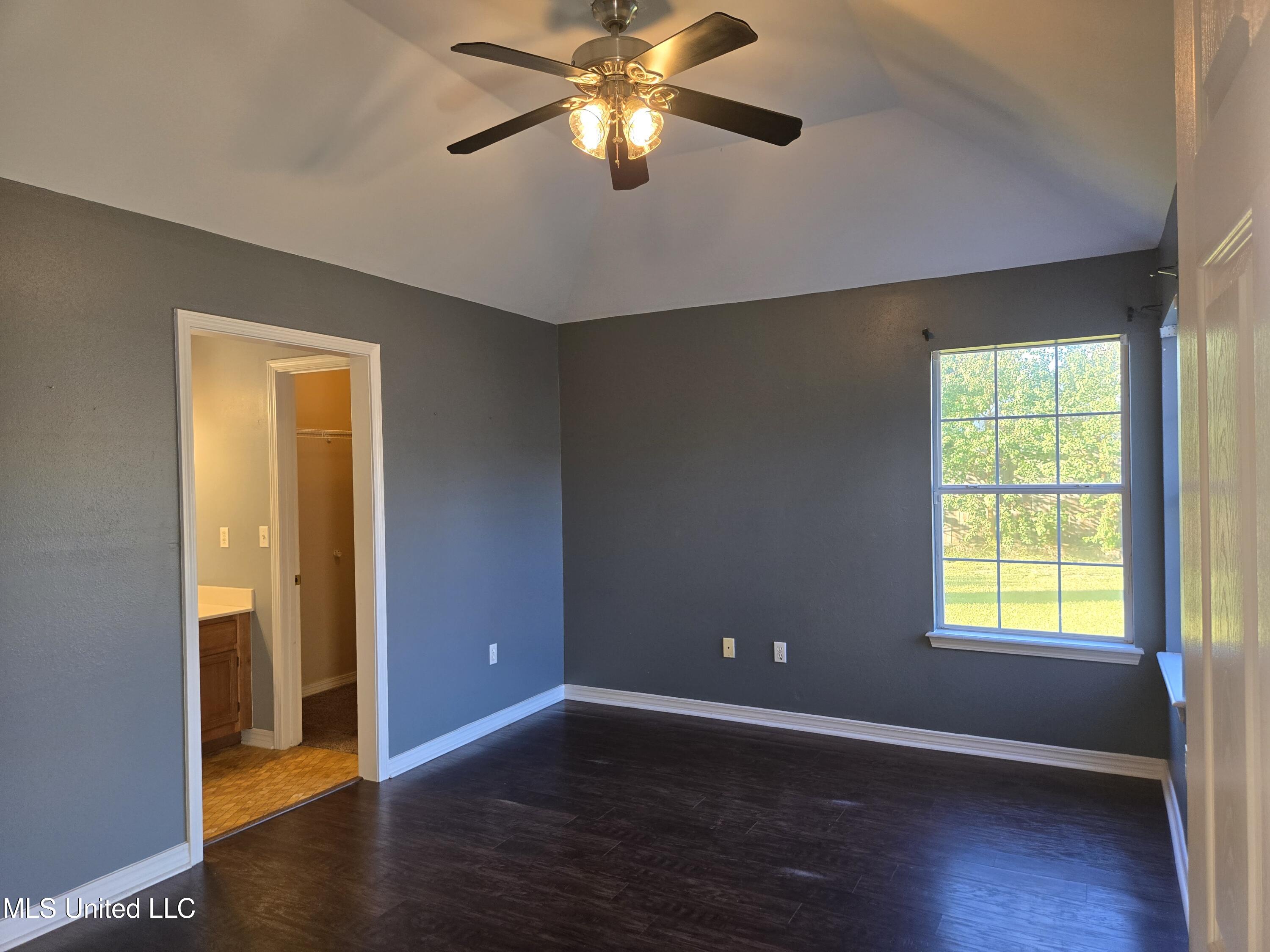 14226 Sweetgum Court Property Photo 8