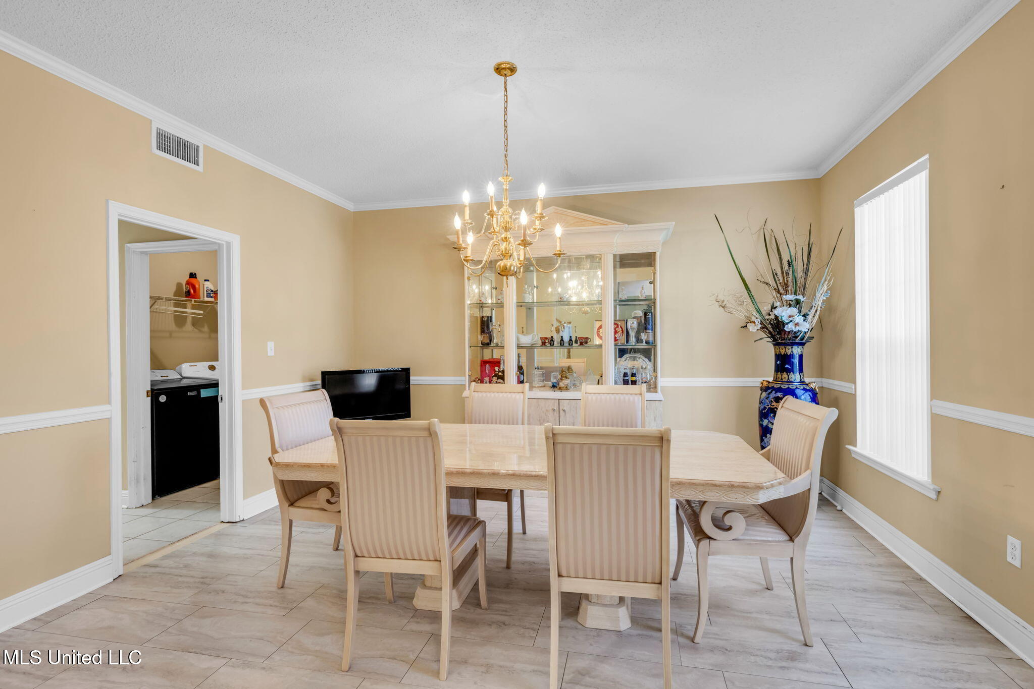 4608 Pinehaven Drive Property Photo 14