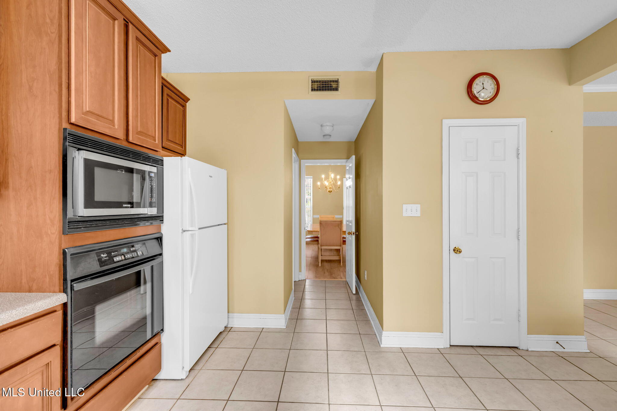 4608 Pinehaven Drive Property Photo 15