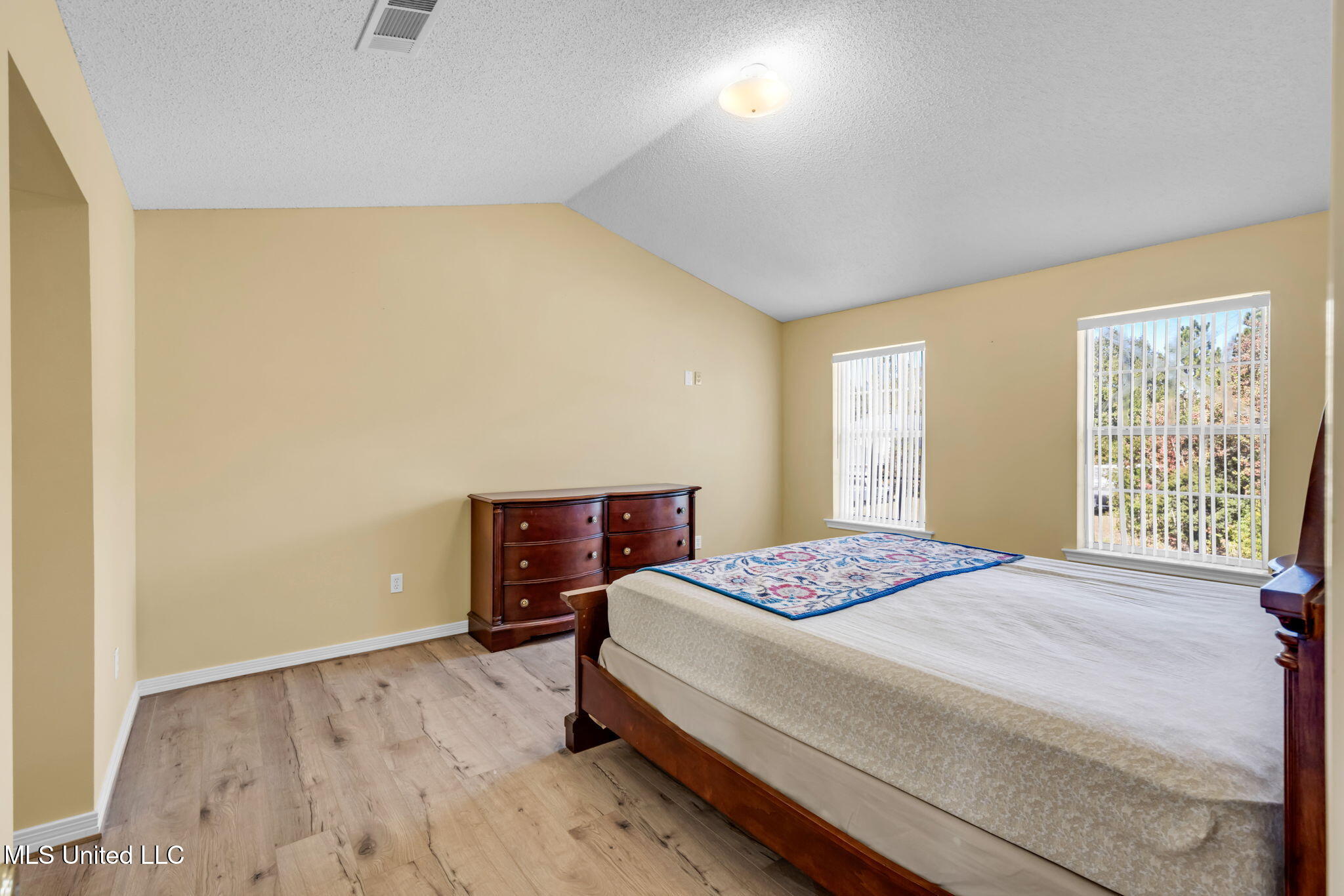4608 Pinehaven Drive Property Photo 17
