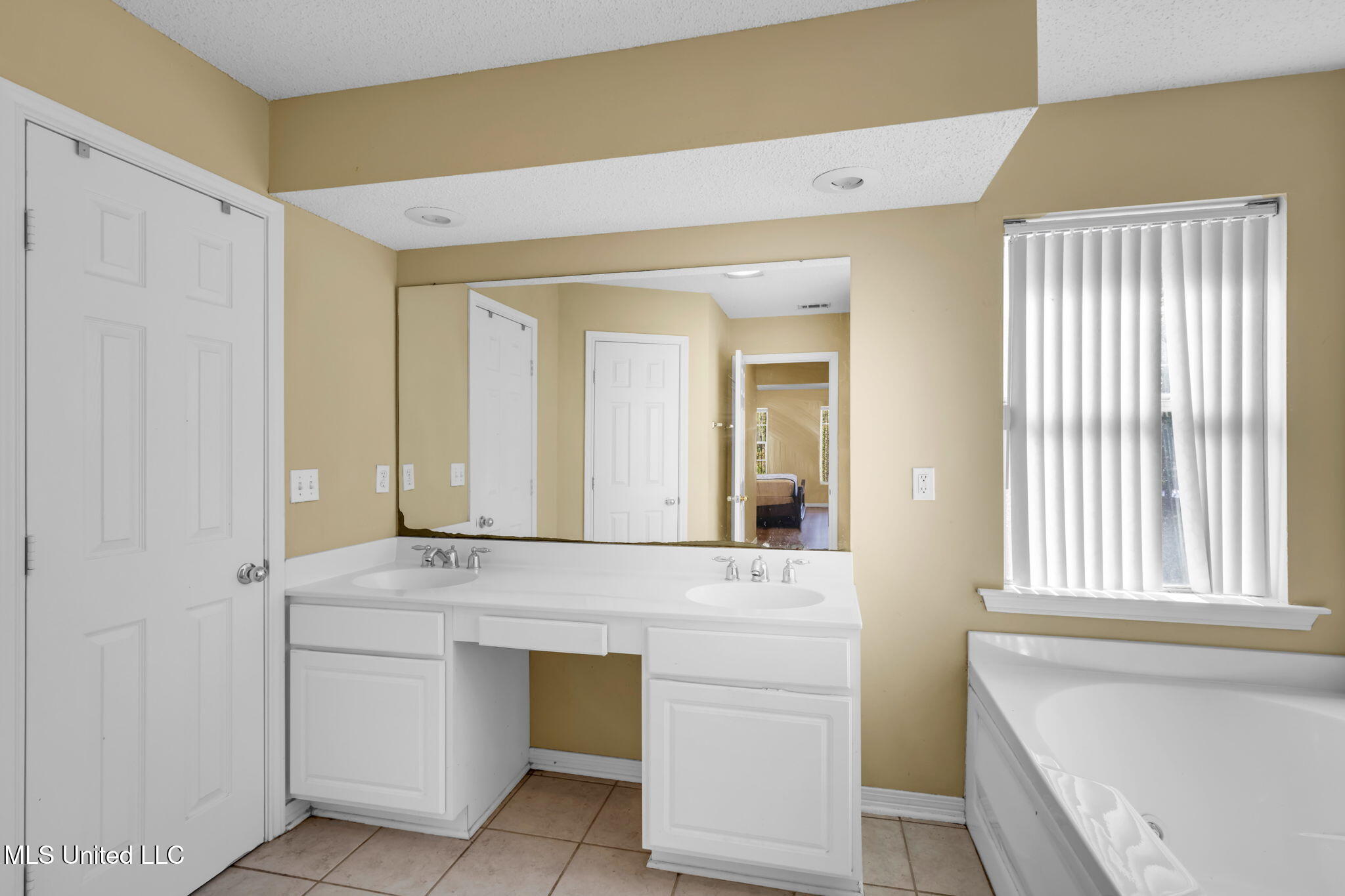 4608 Pinehaven Drive Property Photo 18