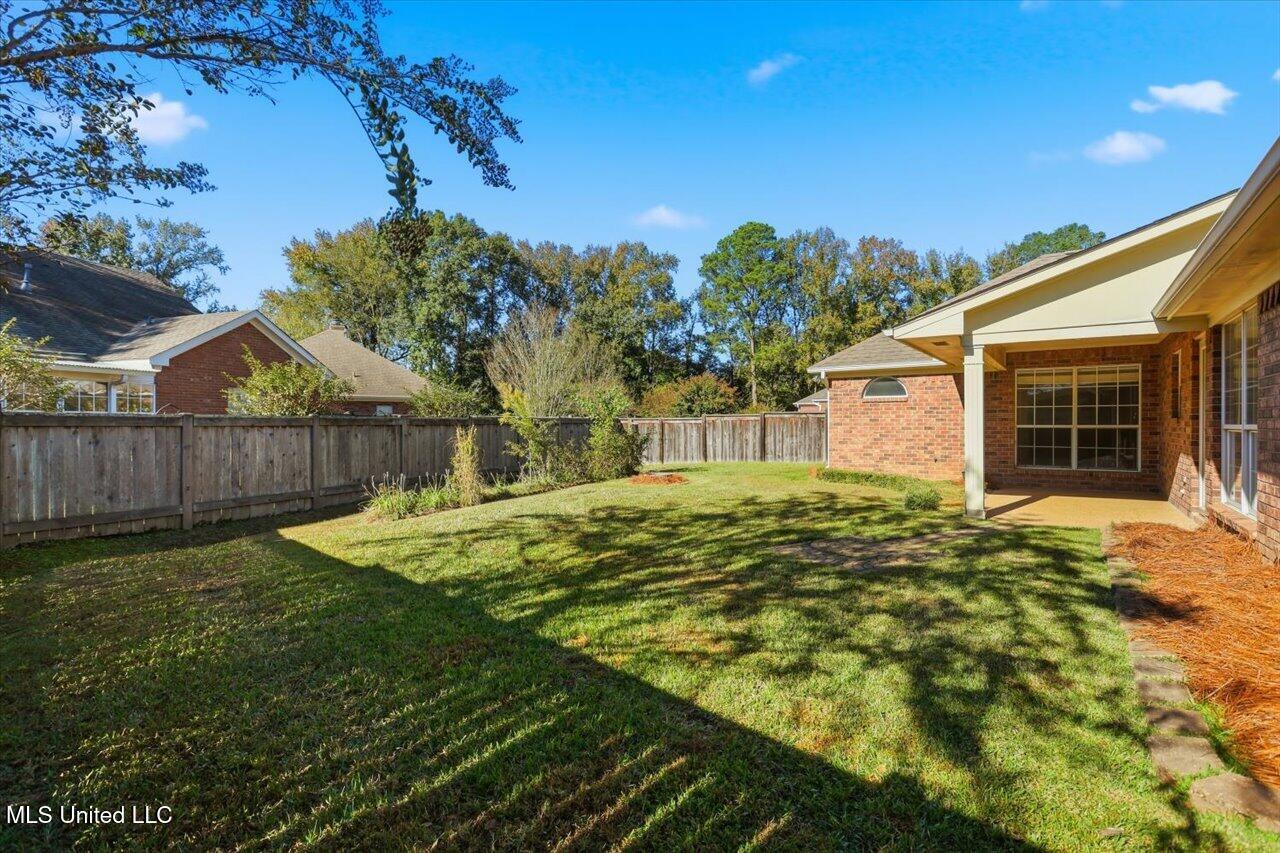 301 Garden Drive Property Photo 25