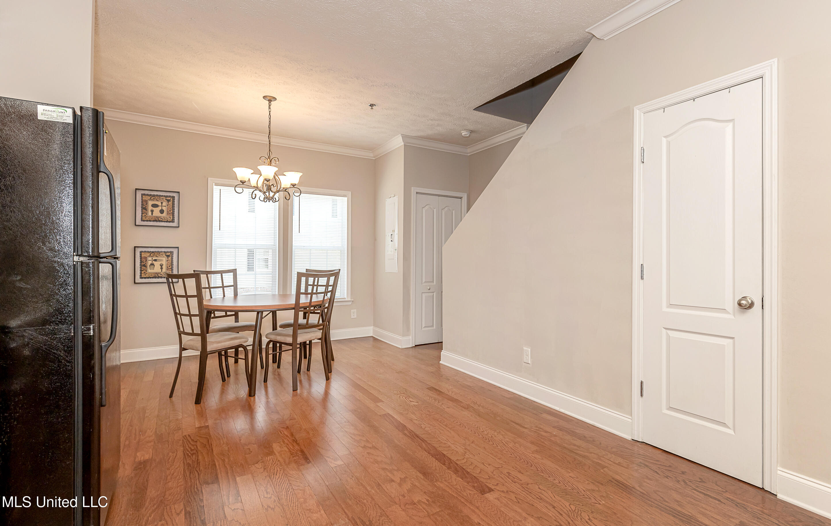 611 Peach Street Property Photo 7