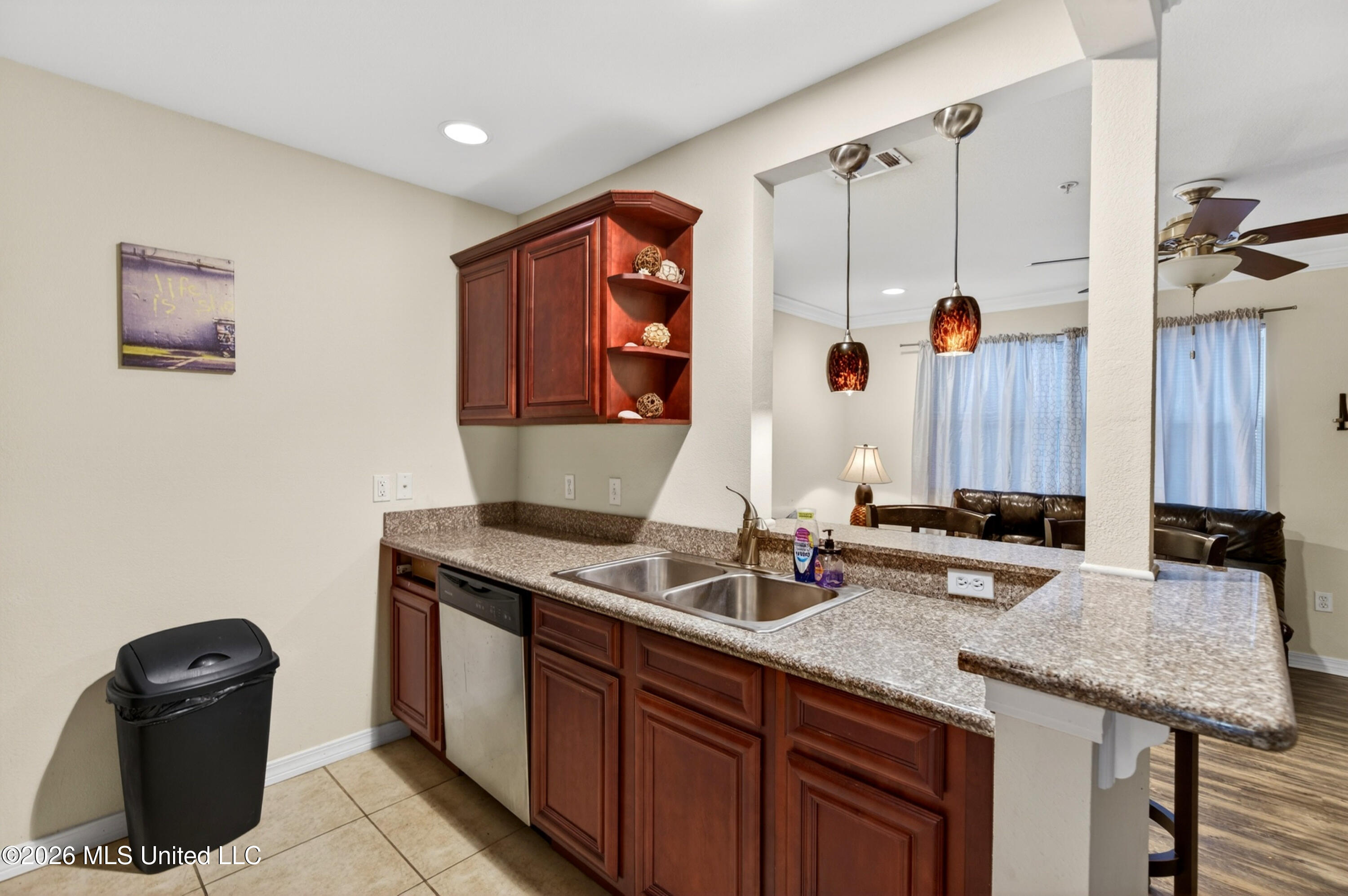 1282 Beach Boulevard Property Photo 7