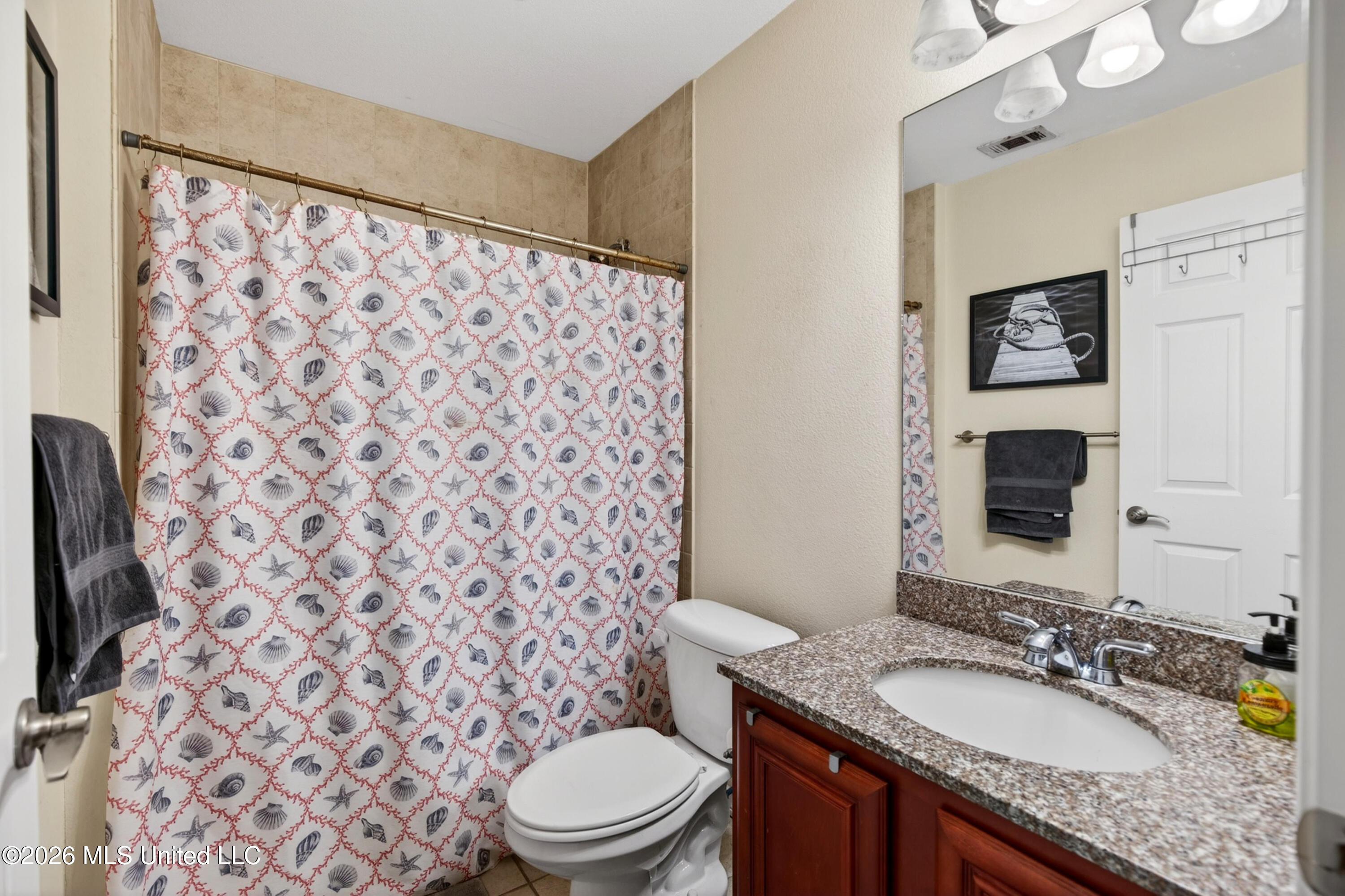 1282 Beach Boulevard Property Photo 8