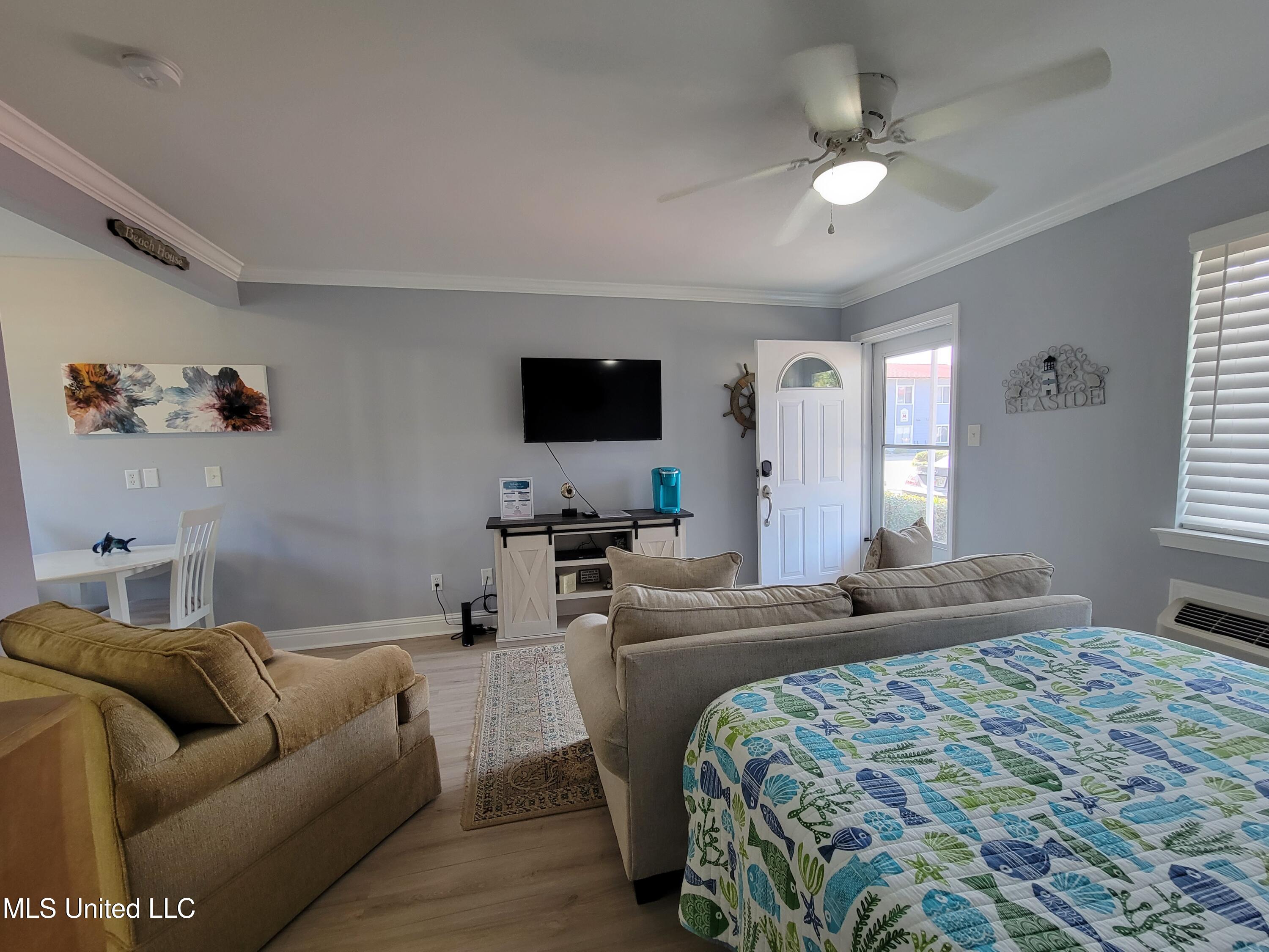 1664 Beach Boulevard Property Photo 7