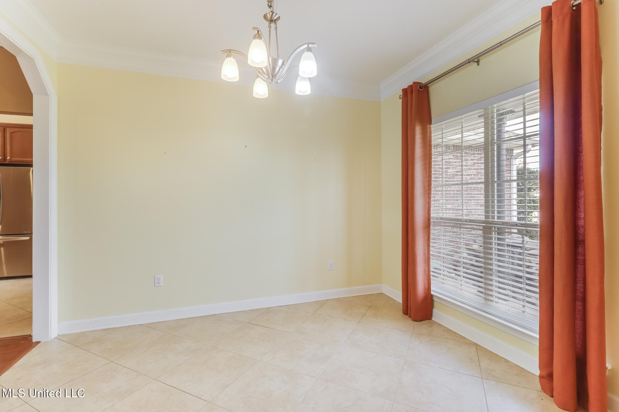 7621 Falcon Circle Property Photo 3