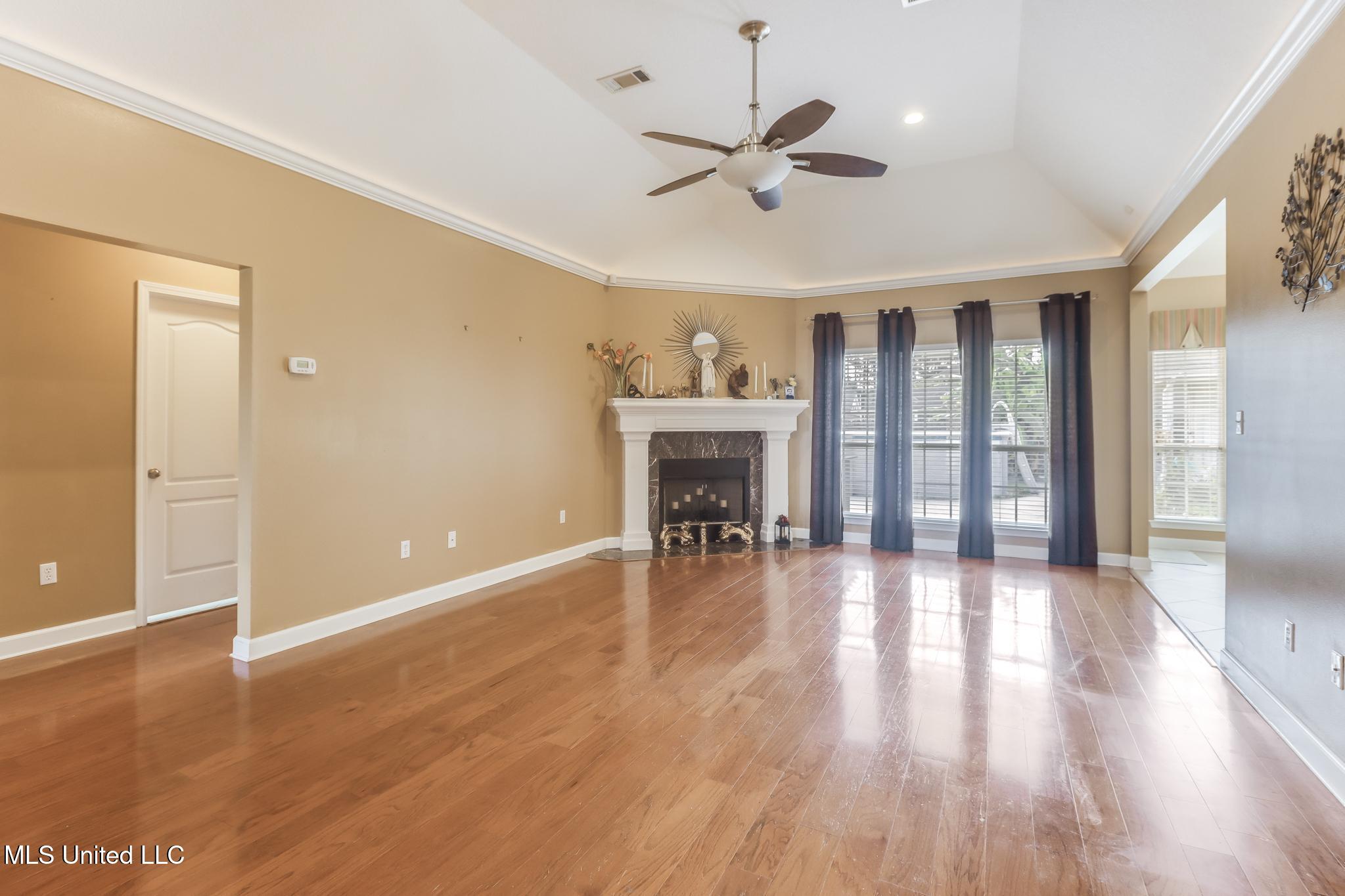 7621 Falcon Circle Property Photo 5