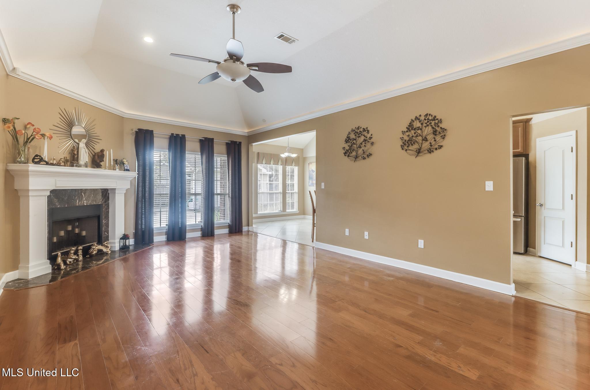 7621 Falcon Circle Property Photo 6