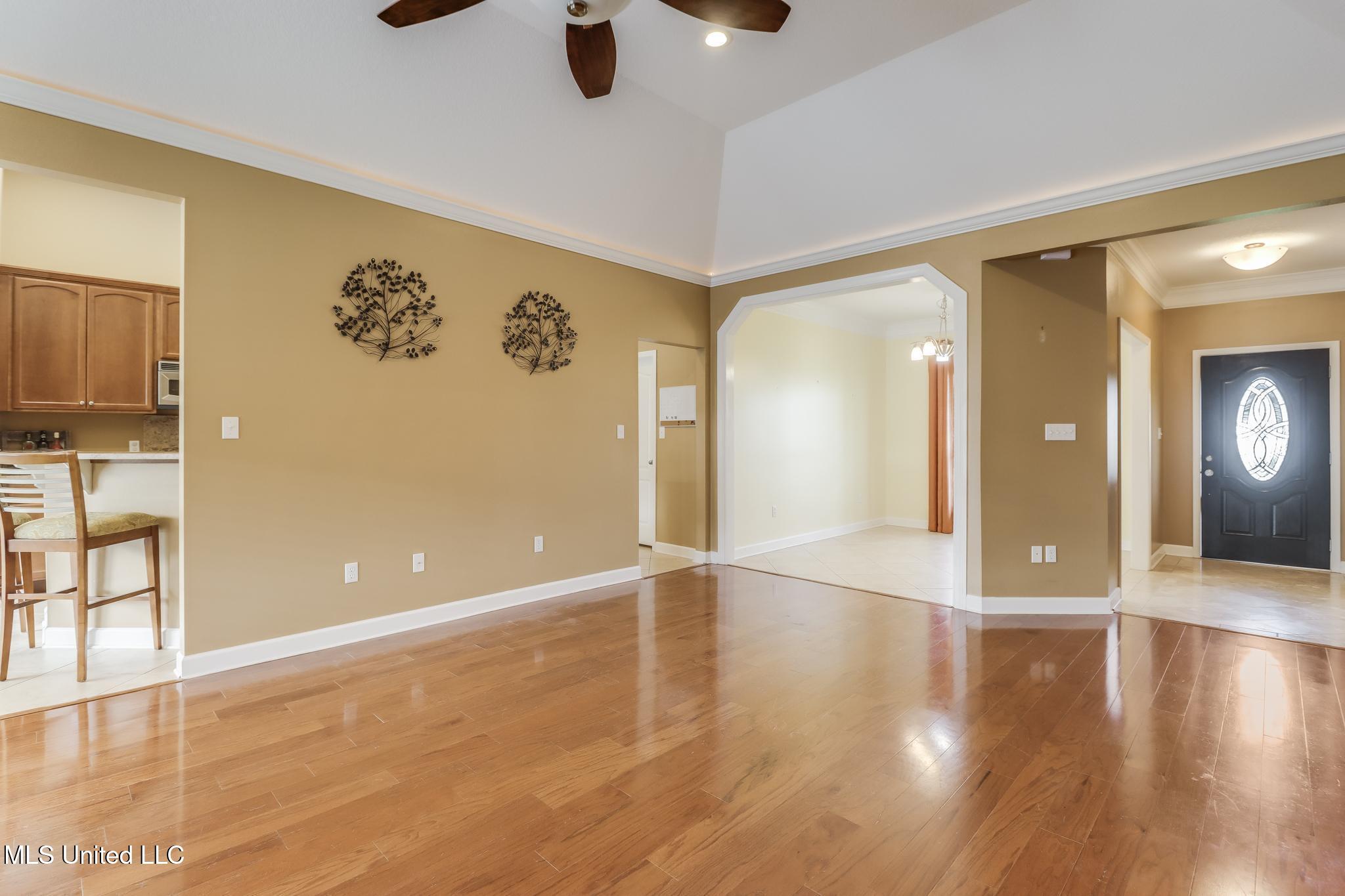 7621 Falcon Circle Property Photo 7