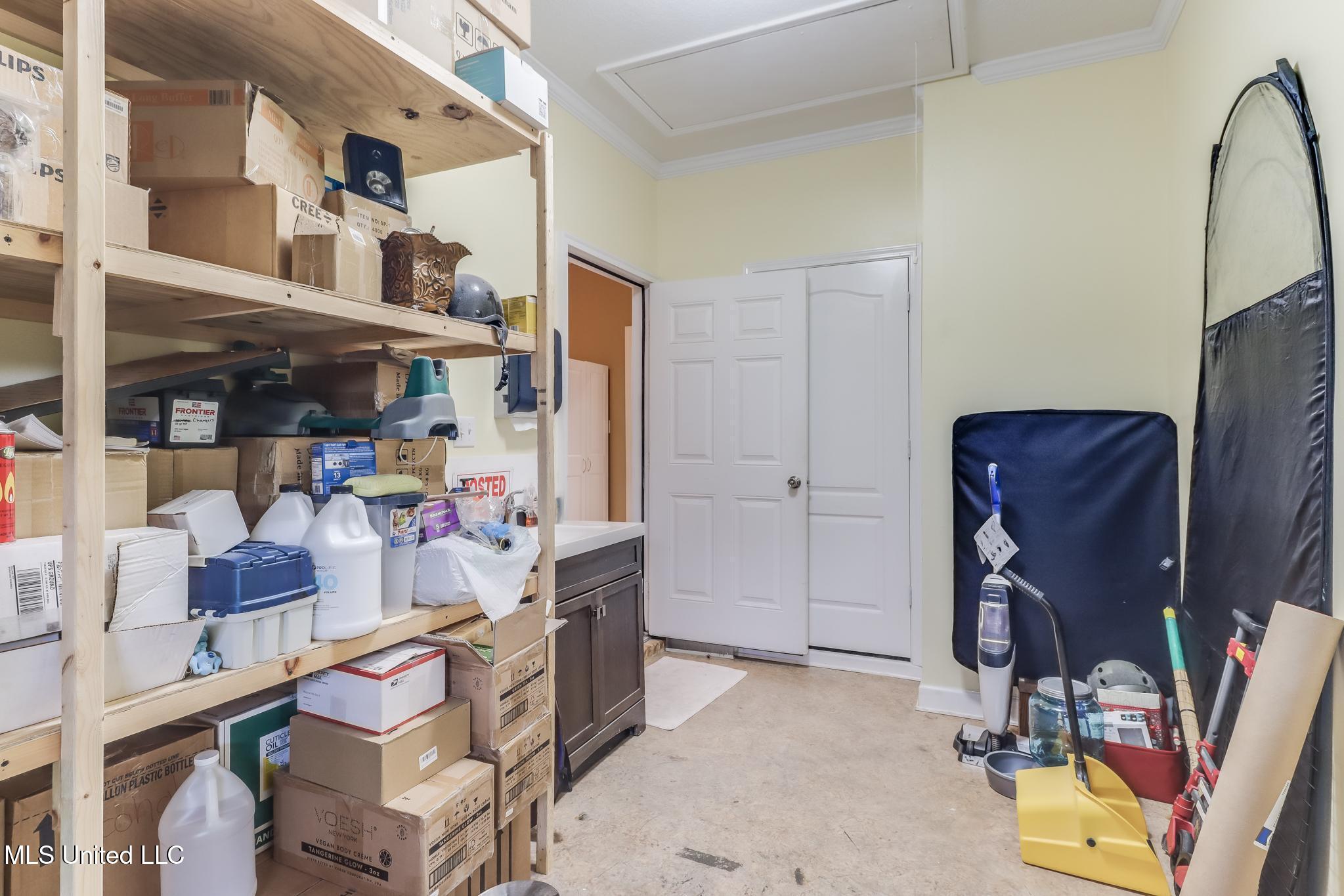 7621 Falcon Circle Property Photo 13