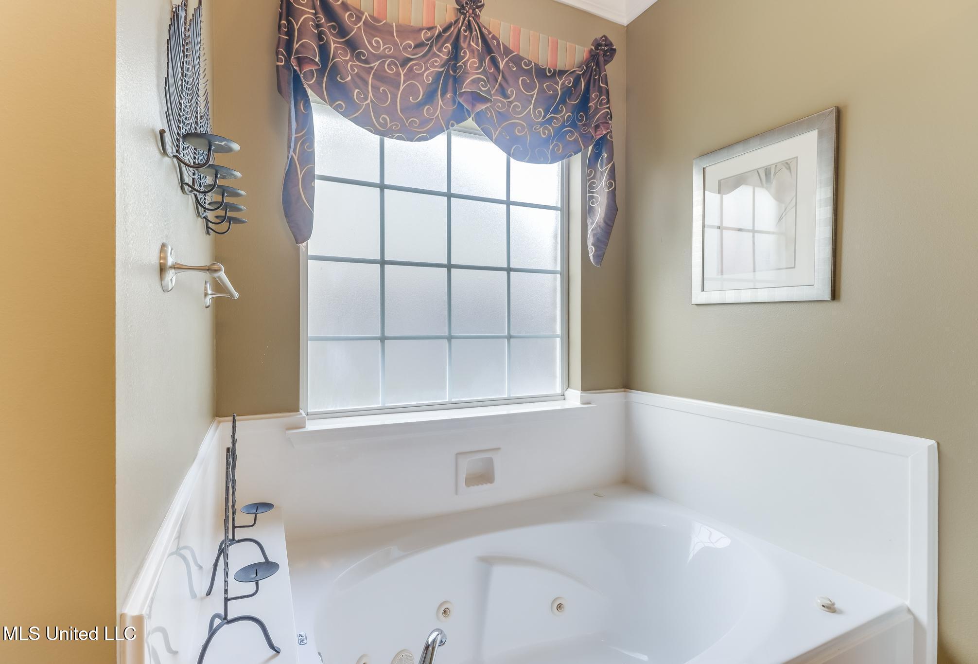 7621 Falcon Circle Property Photo 17