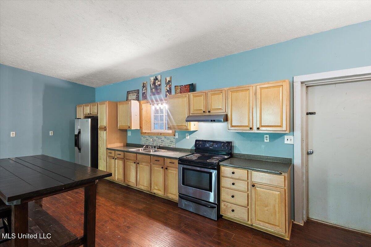 150 Blackhawk Drive Property Photo 12