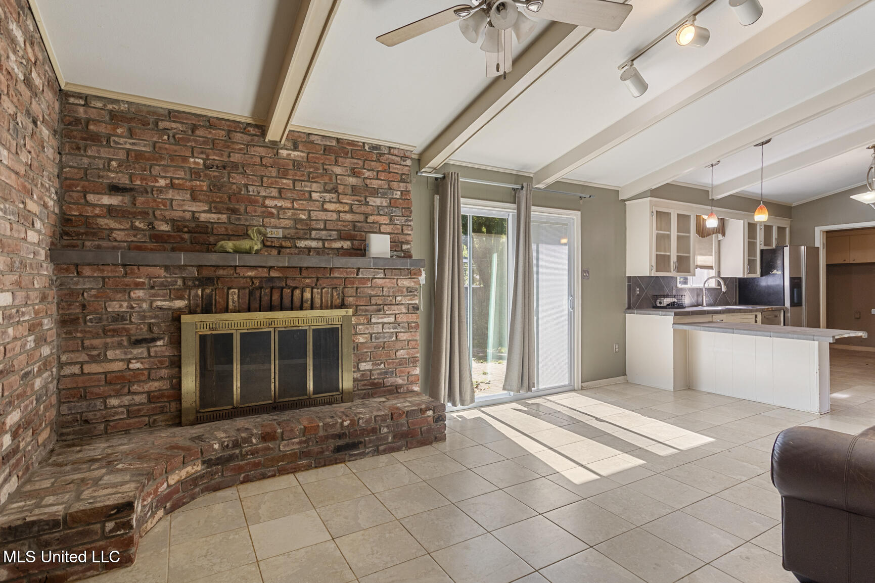 5107 Venetian Way Property Photo 6