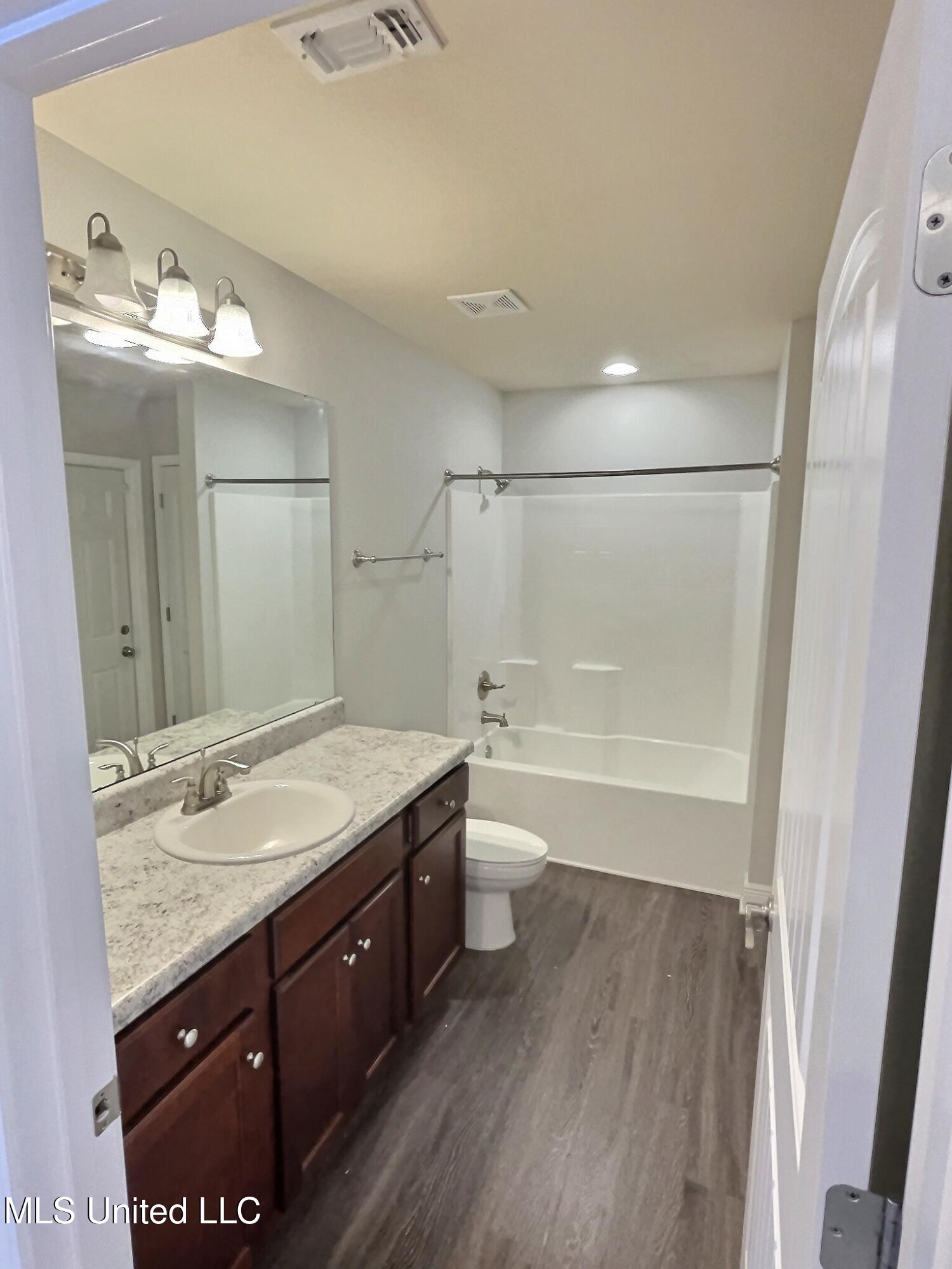 14139 Hudson Krohn Road Property Photo 4