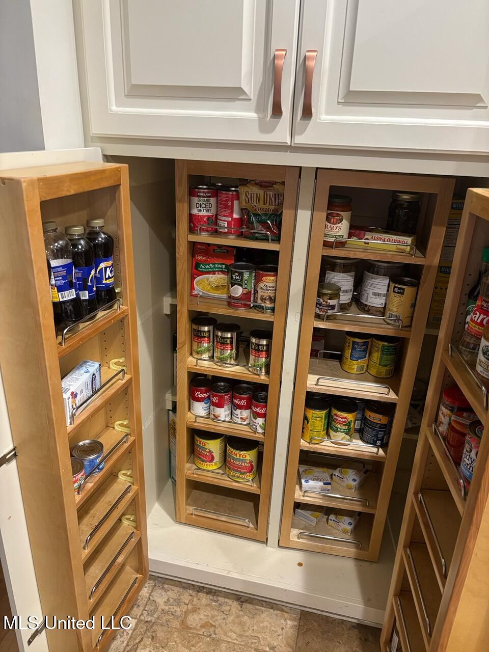 135 Winter Teal Place Property Photo 17