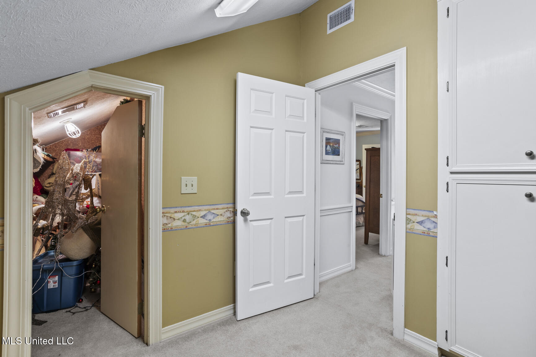 135 Winter Teal Place Property Photo 44