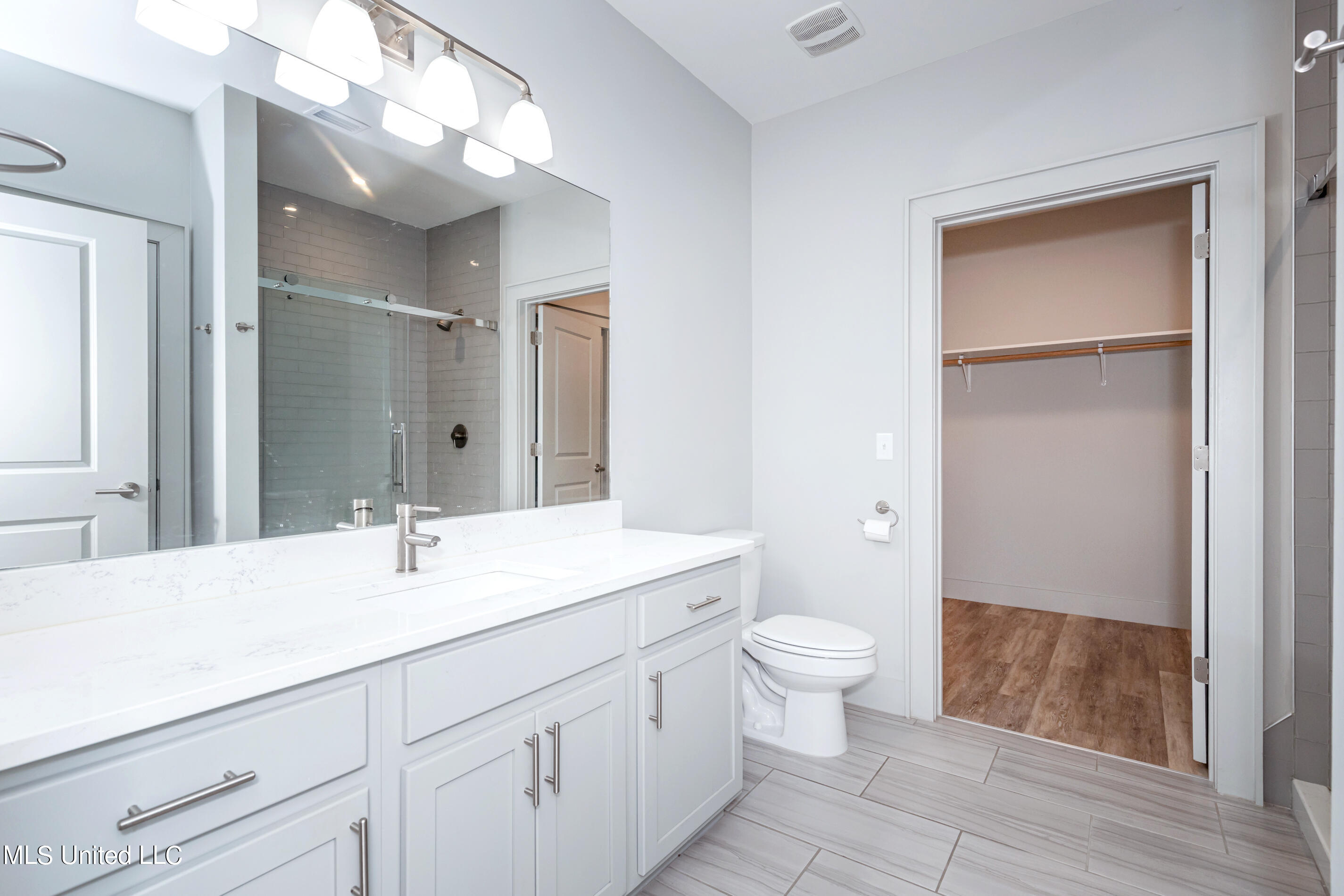 2501 Bienville Boulevard Property Photo 31