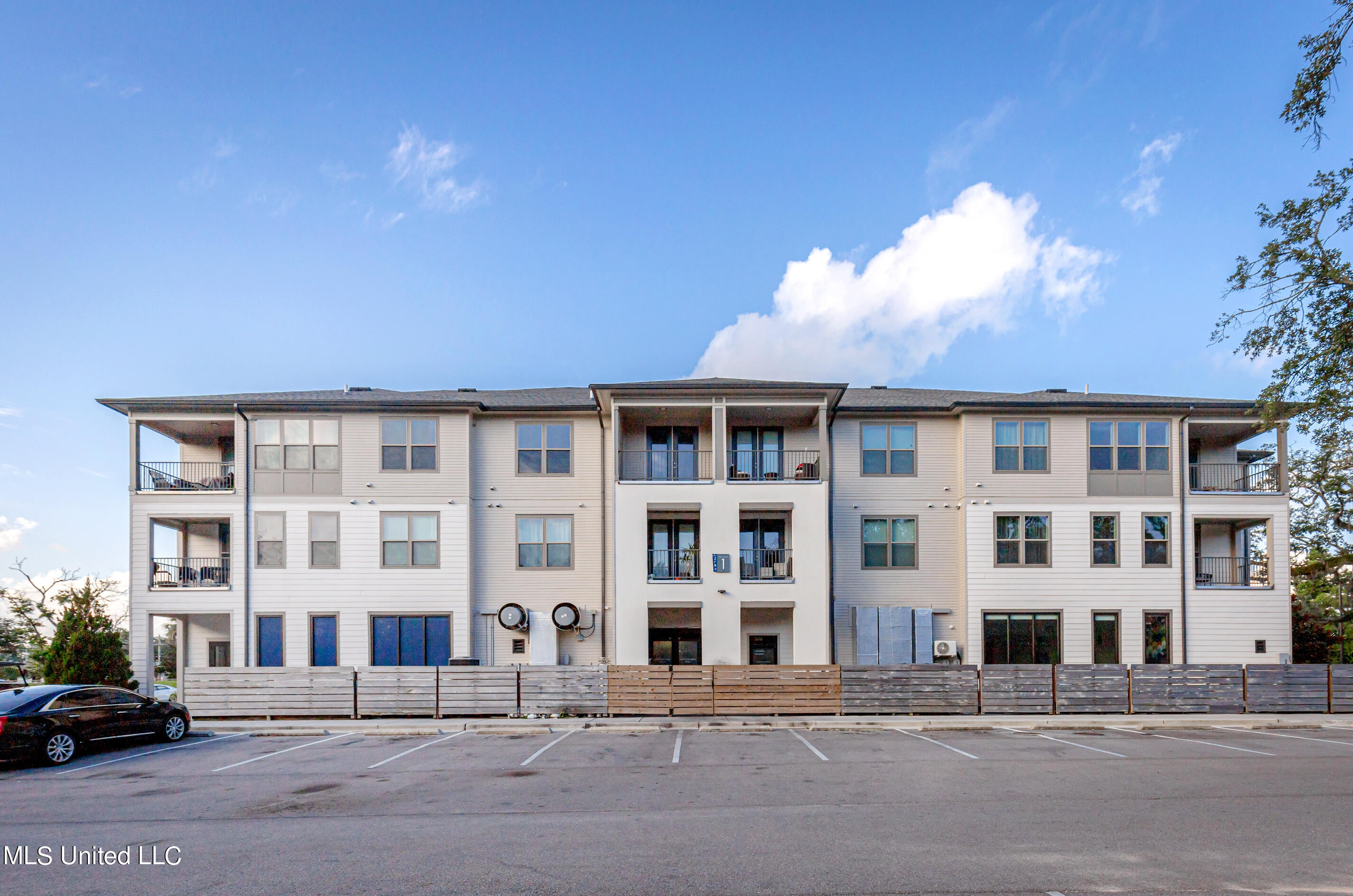 2501 Bienville Boulevard Property Photo 45