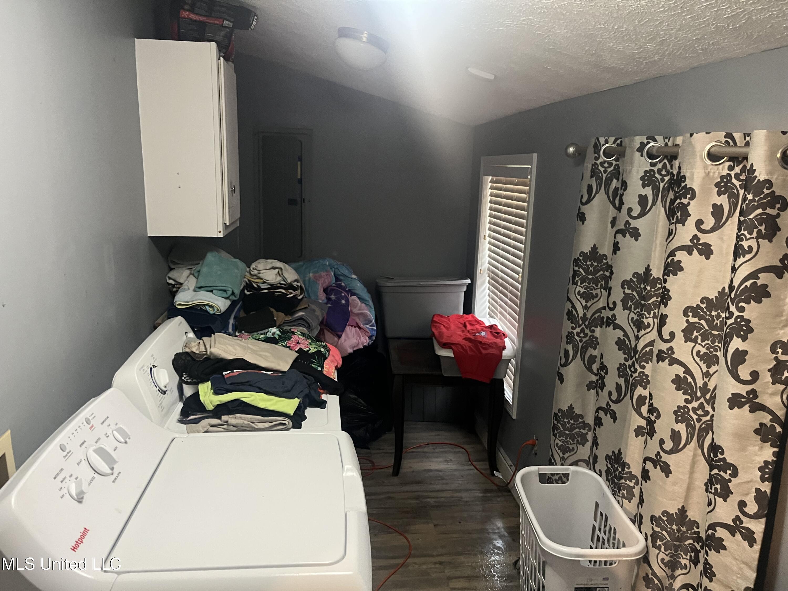 3632 Meadow Lane Property Photo 4