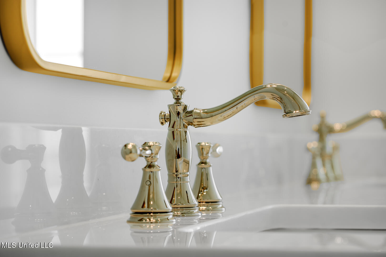 102 S Beach Drive Property Photo 20