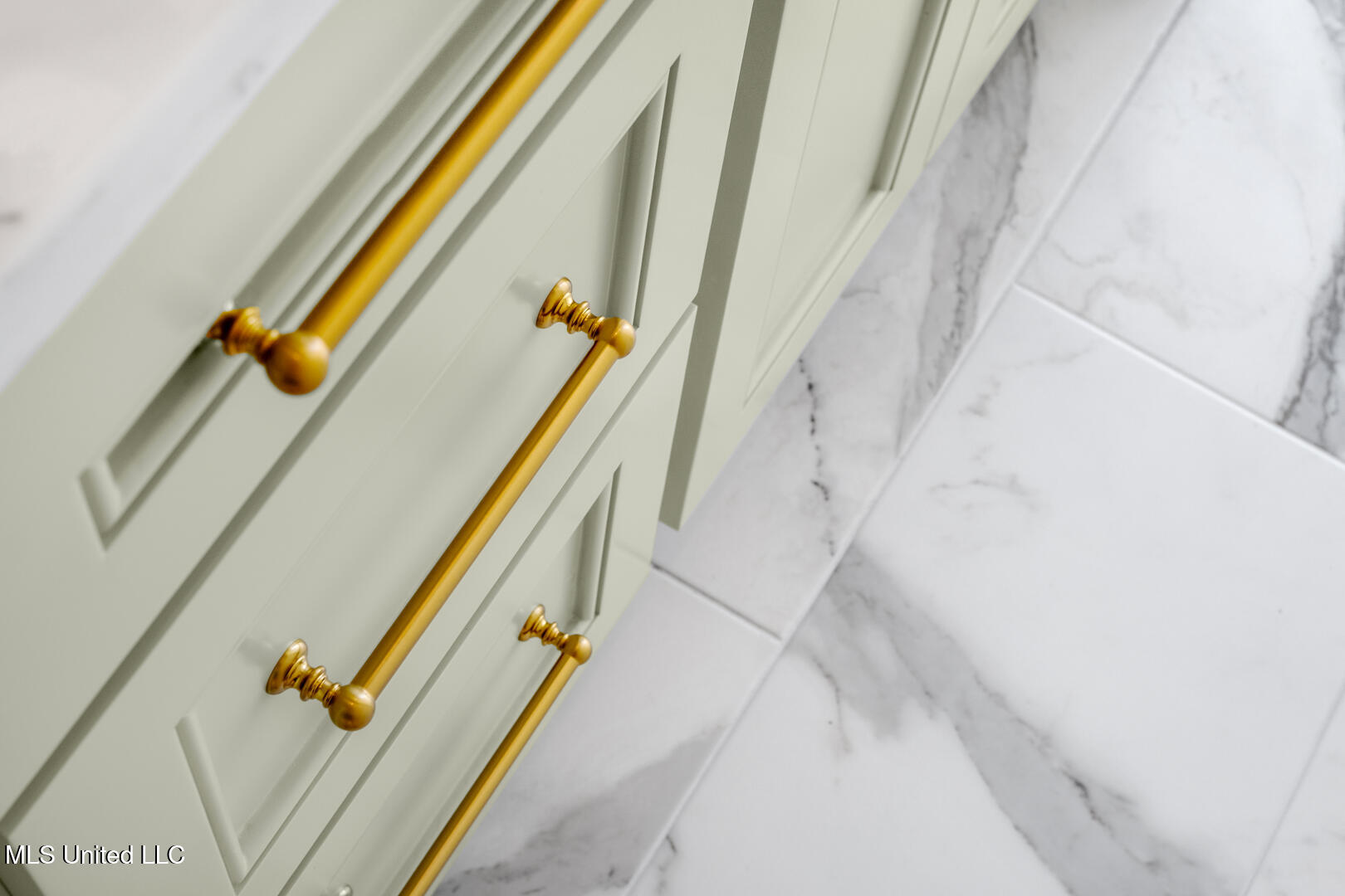 102 S Beach Drive Property Photo 21