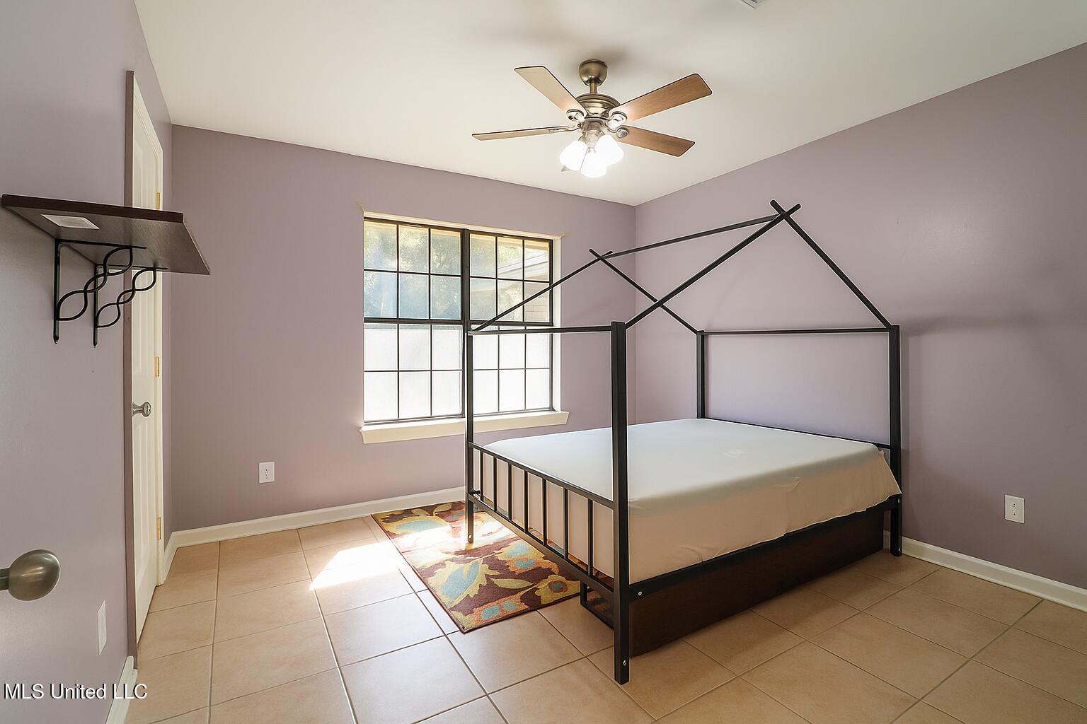 123 Tennyson Cove Property Photo 13