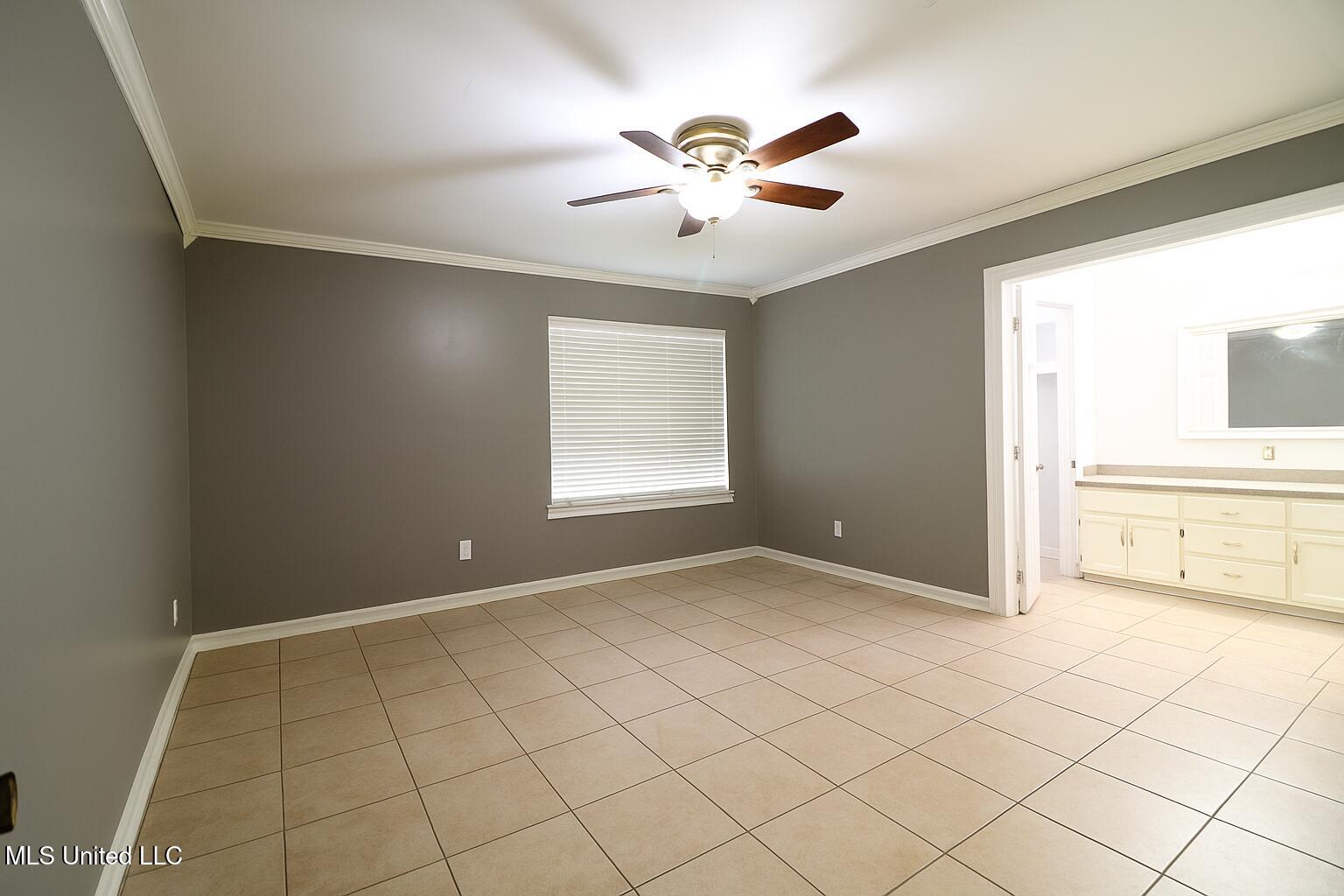 123 Tennyson Cove Property Photo 16