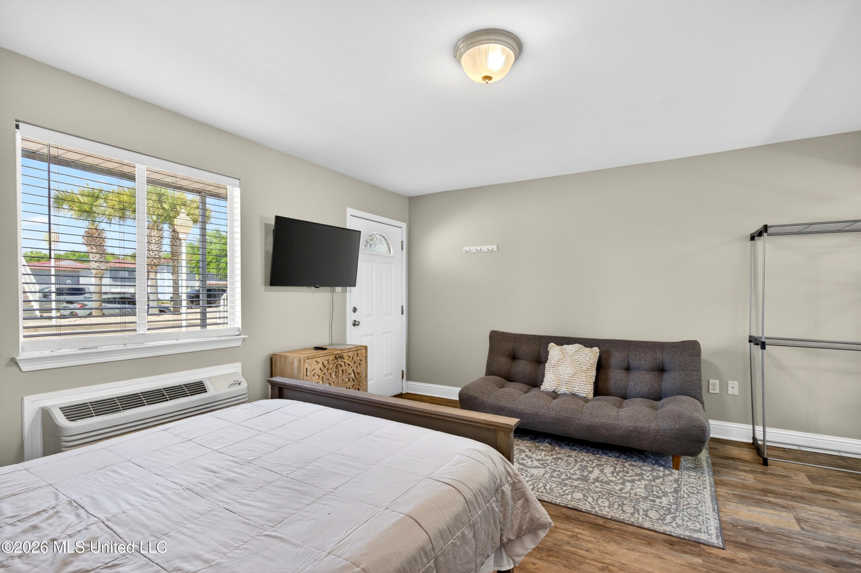 1664 Beach Boulevard Property Photo 4