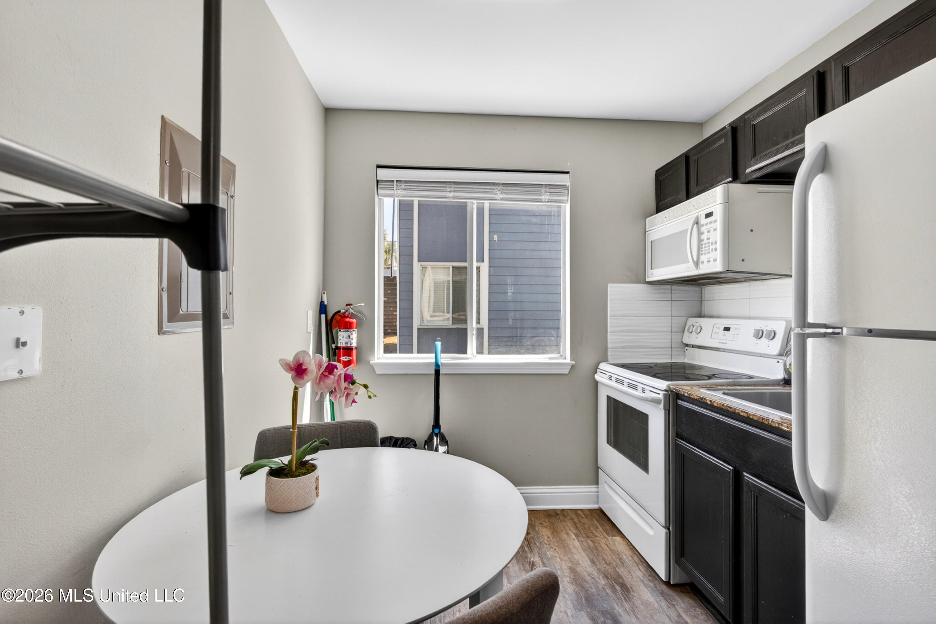 1664 Beach Boulevard Property Photo 7