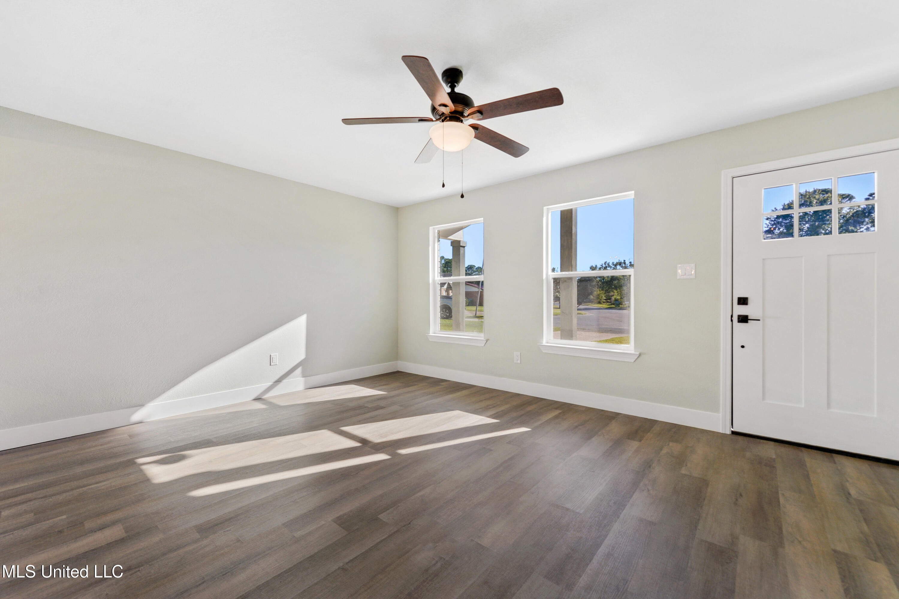 2628 San Lorenzo Street Property Photo 4