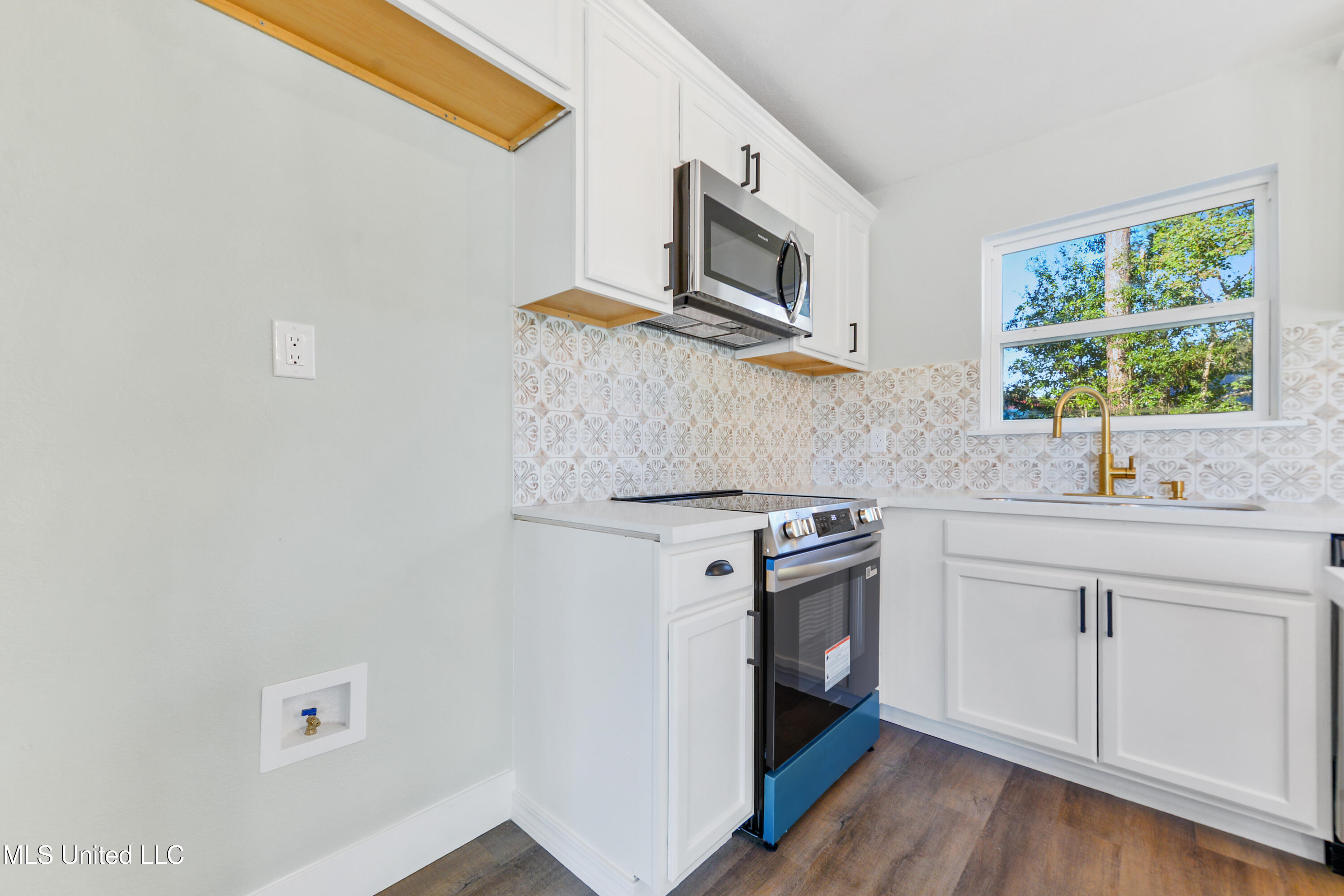 2628 San Lorenzo Street Property Photo 8