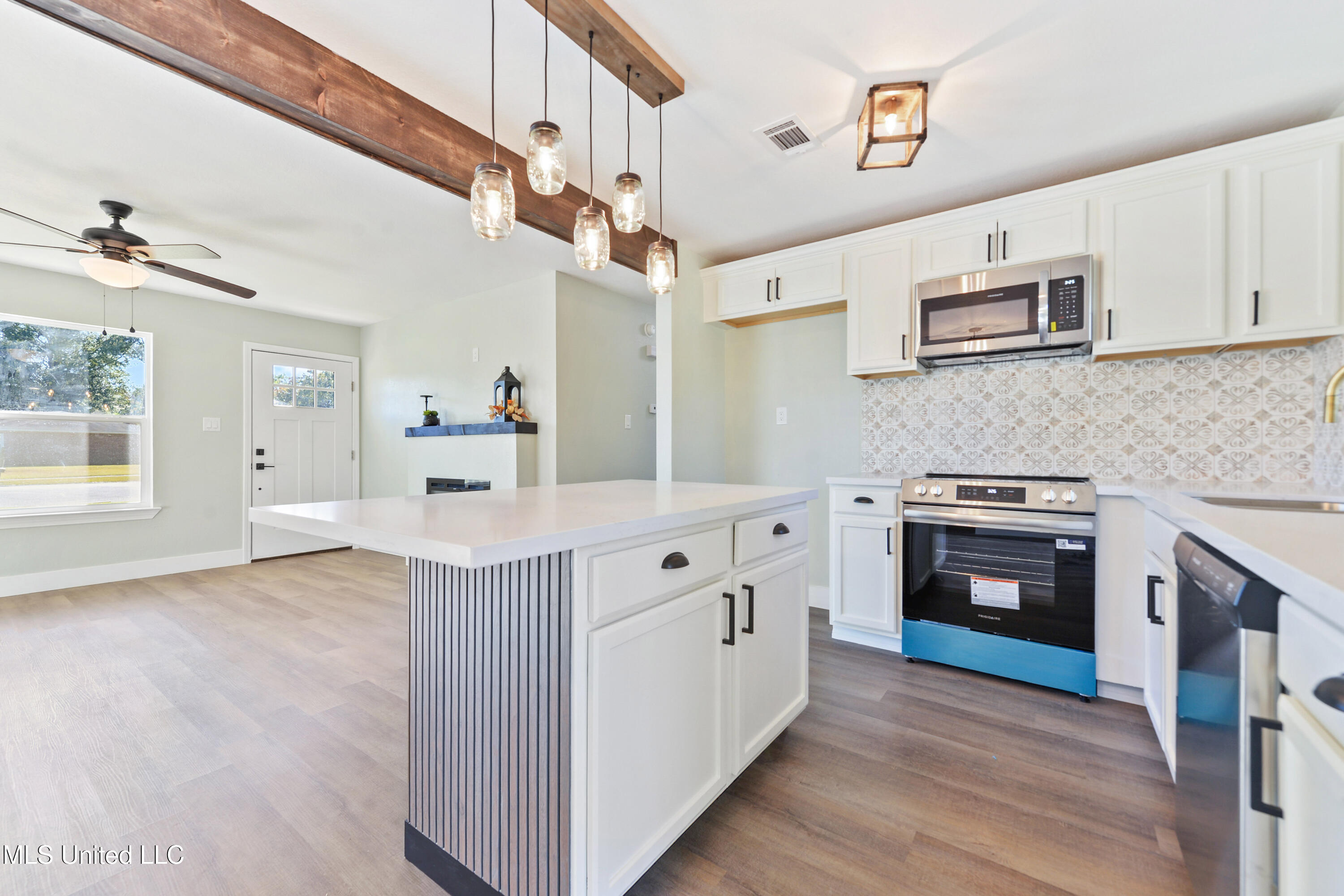 2628 San Lorenzo Street Property Photo 9