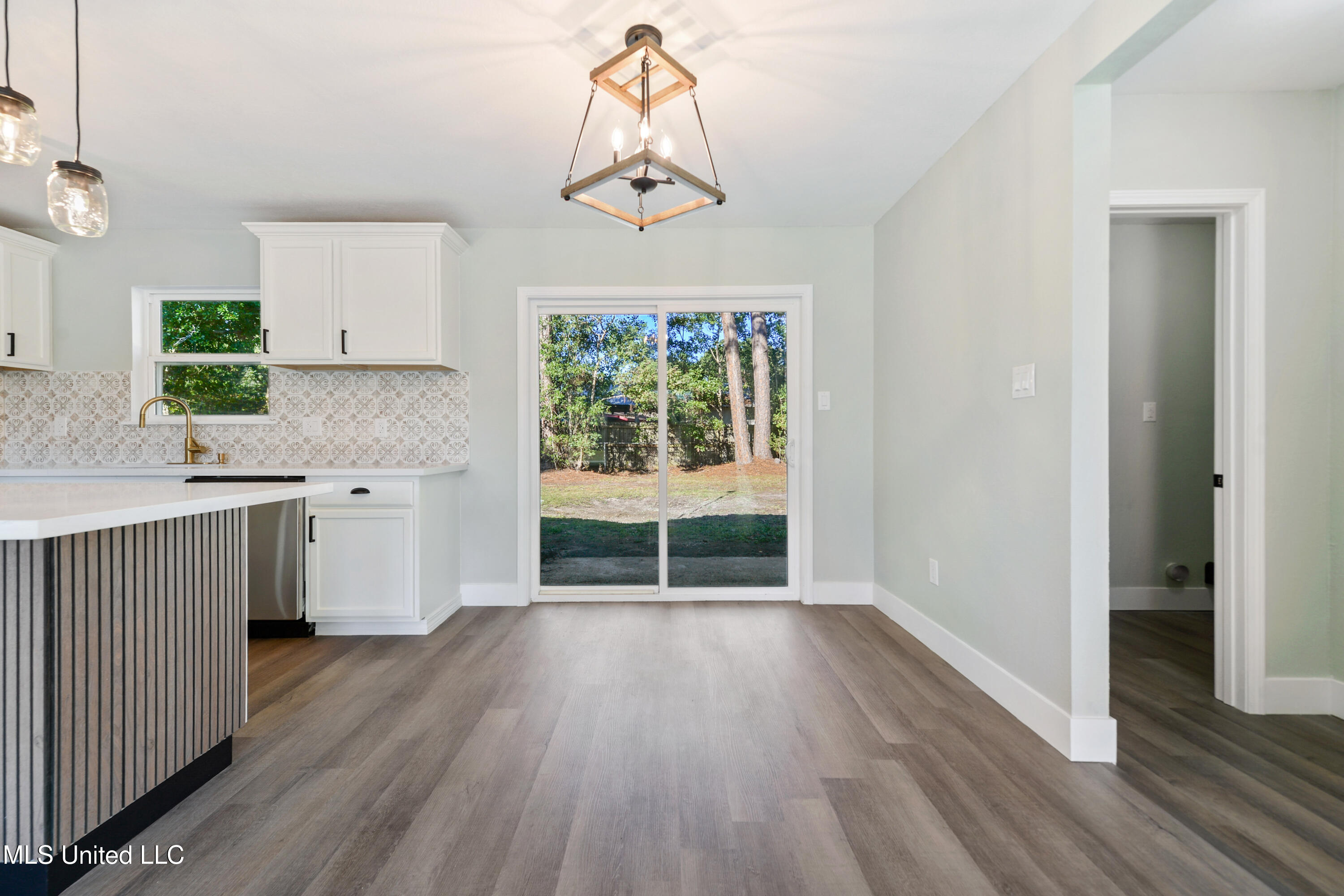 2628 San Lorenzo Street Property Photo 10