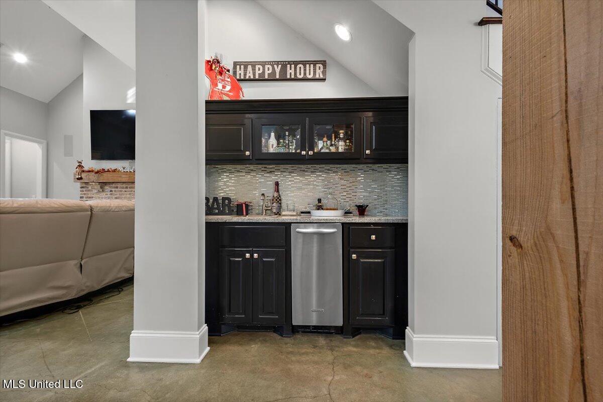 517 Fawn Cove Property Photo 10