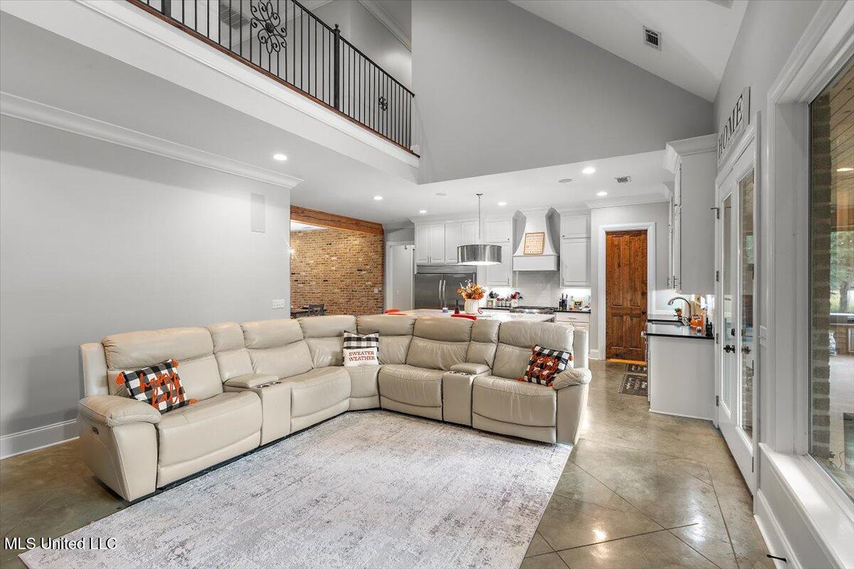 517 Fawn Cove Property Photo 12