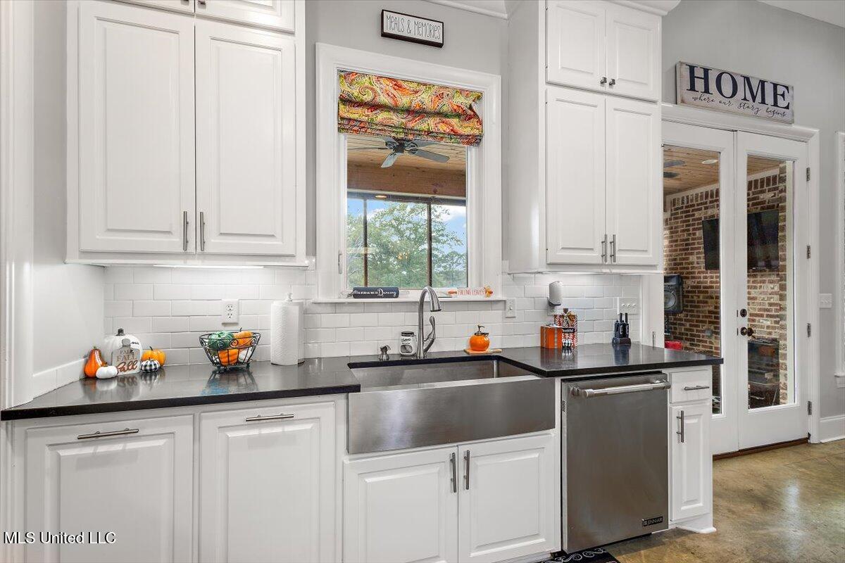 517 Fawn Cove Property Photo 17