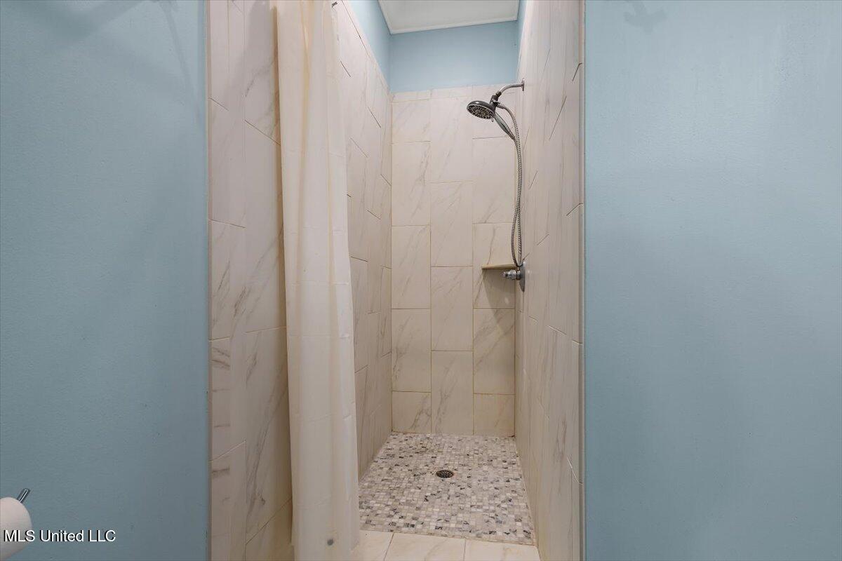 517 Fawn Cove Property Photo 32