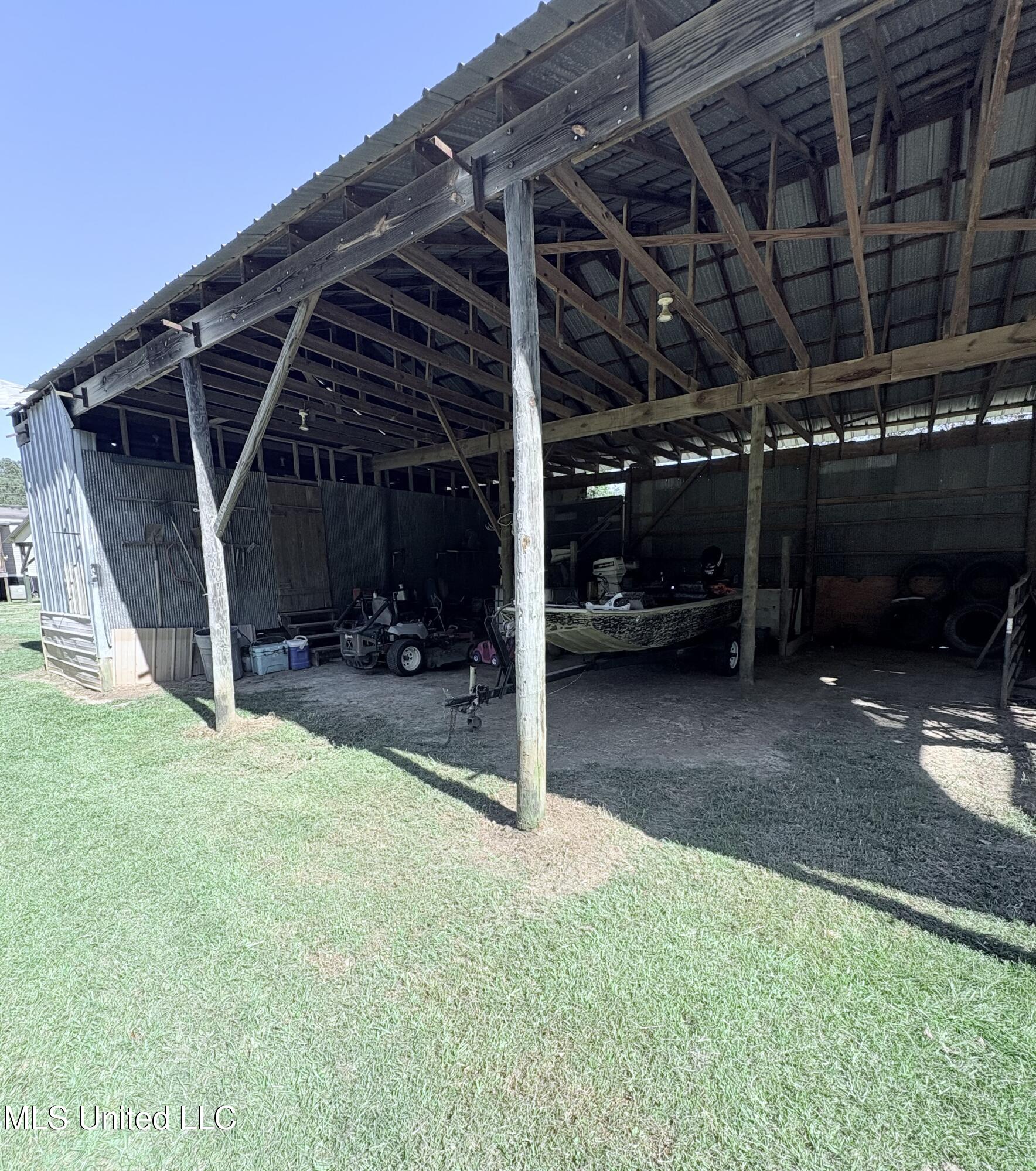 3064 E E Whitworth Street Property Photo 4