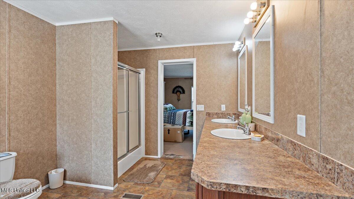 3064 E E Whitworth Street Property Photo 20