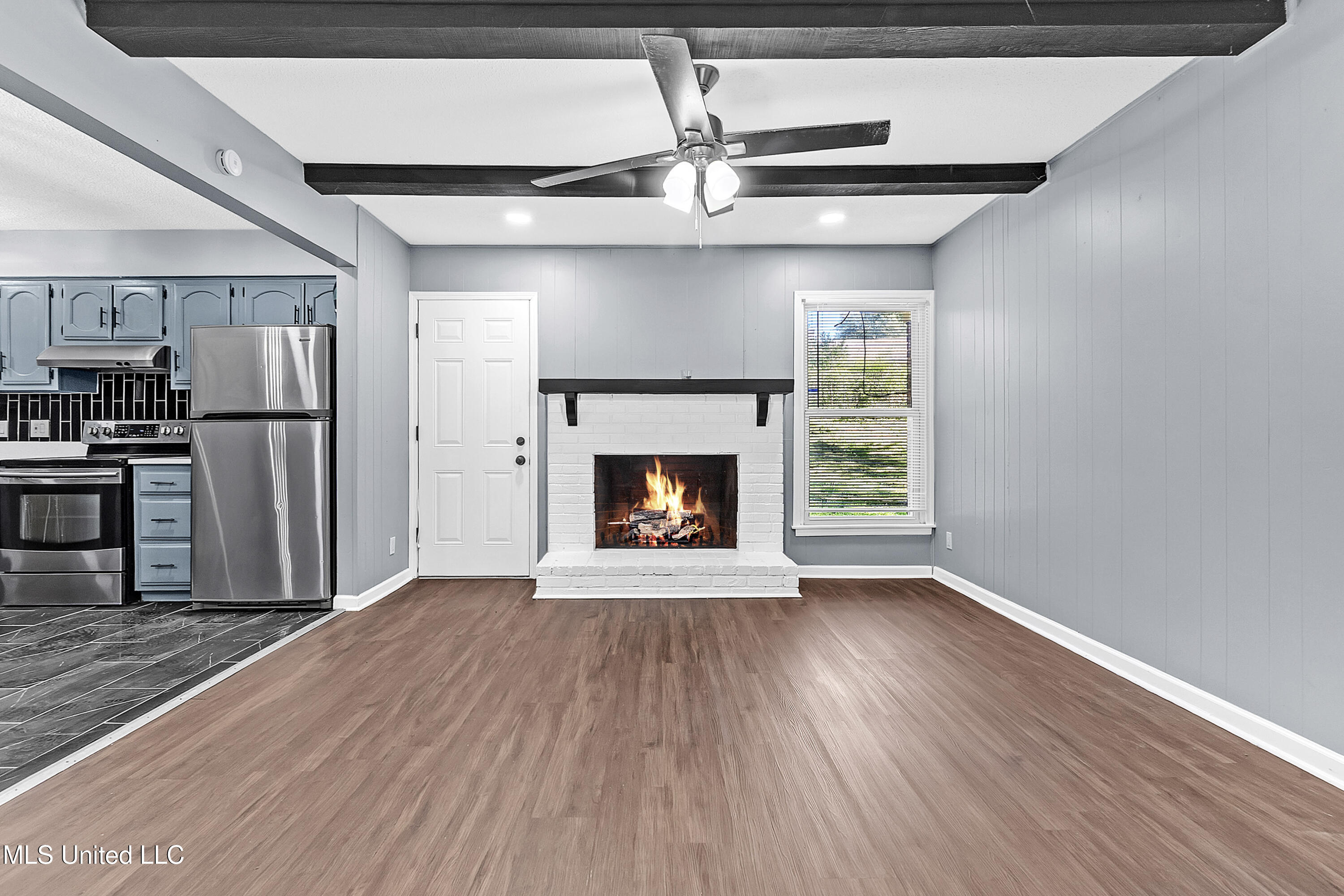 8590 W Cedar Circle Property Photo 13