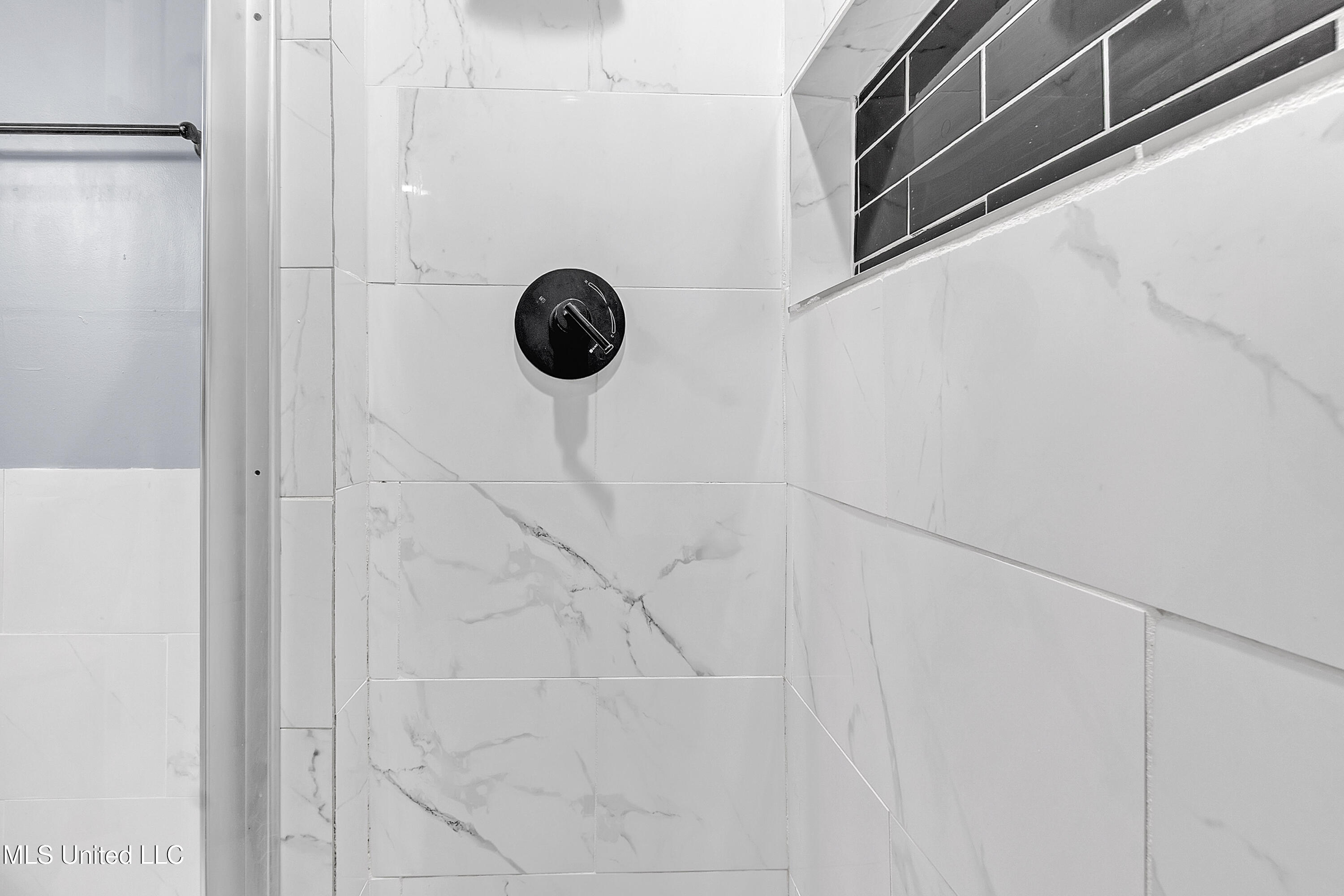 8590 W Cedar Circle Property Photo 19