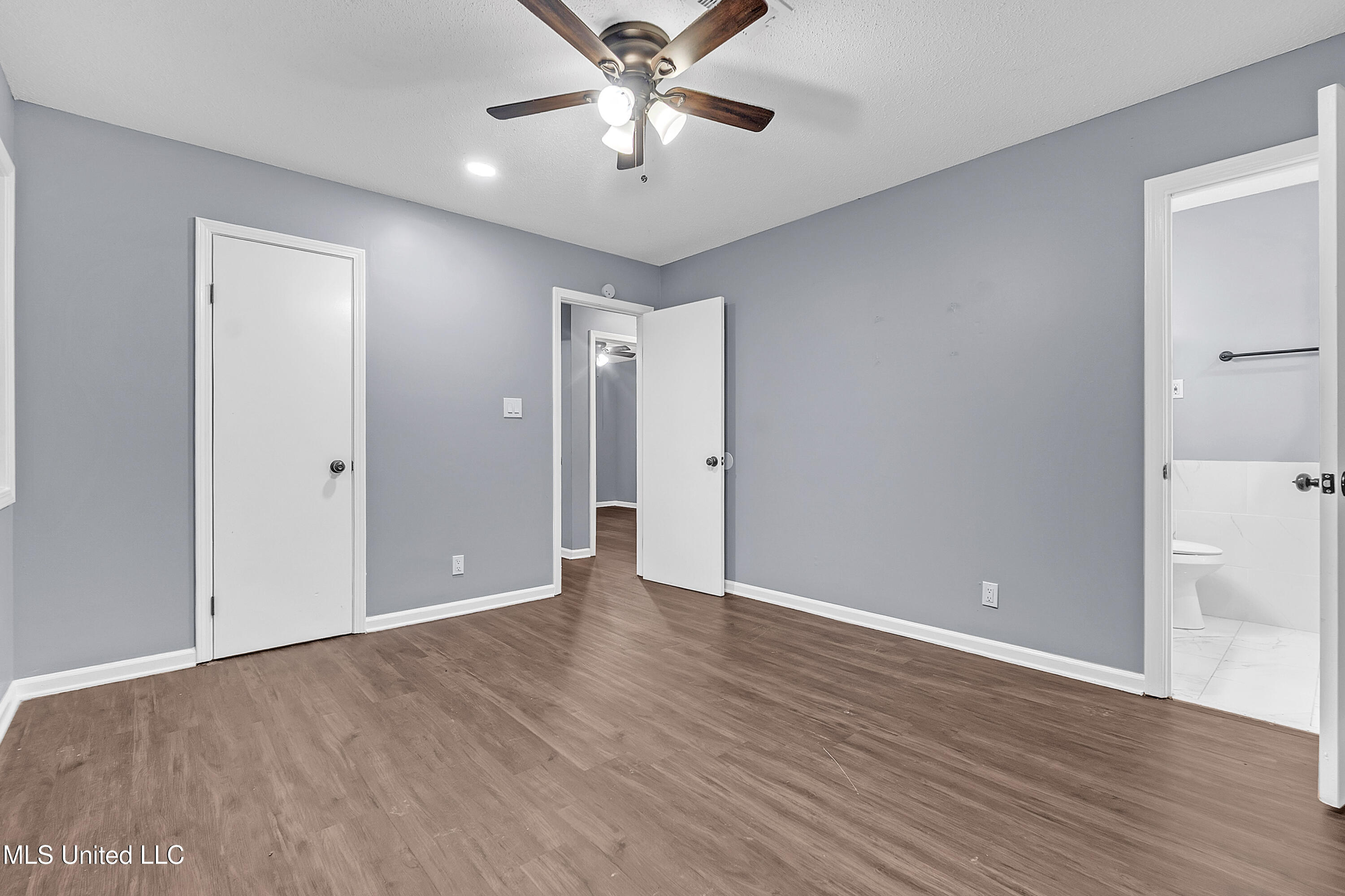 8590 W Cedar Circle Property Photo 22