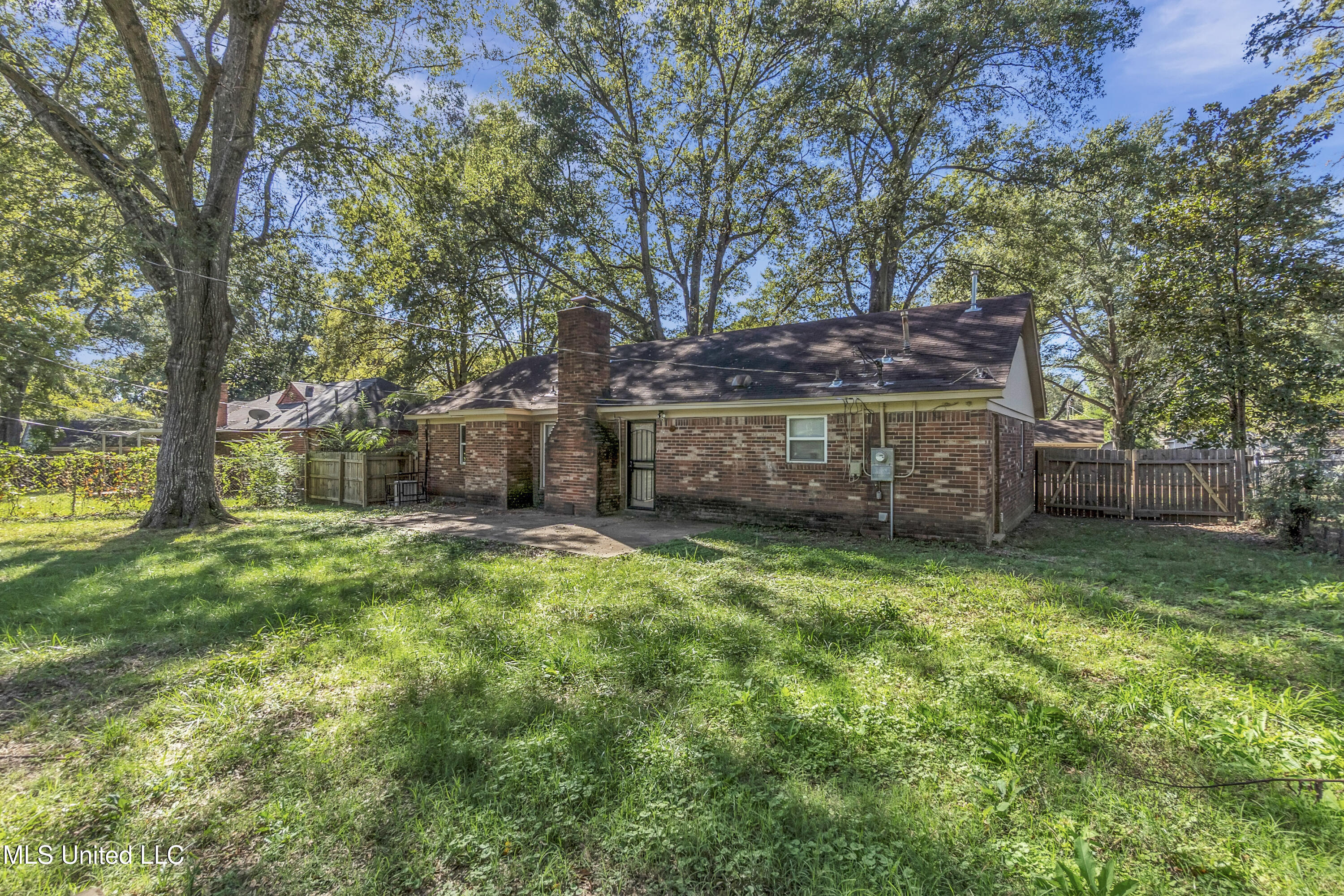 8590 W Cedar Circle Property Photo 23