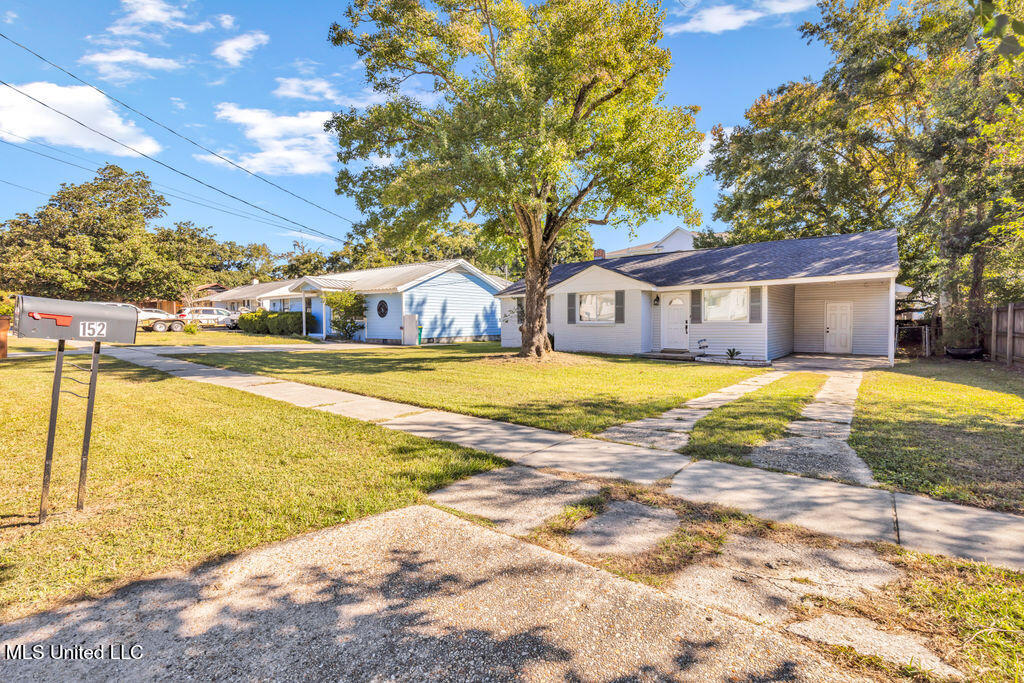 152 Holiday Avenue Property Photo 2